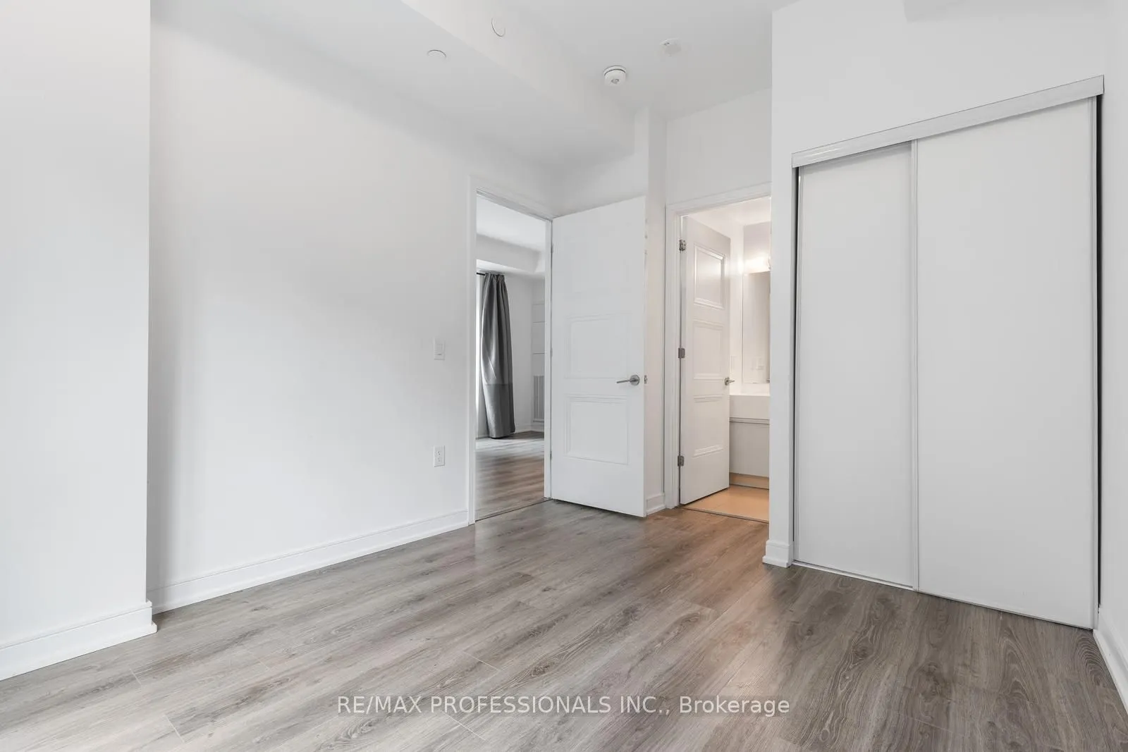 25 Neighbourhood Lane, #213