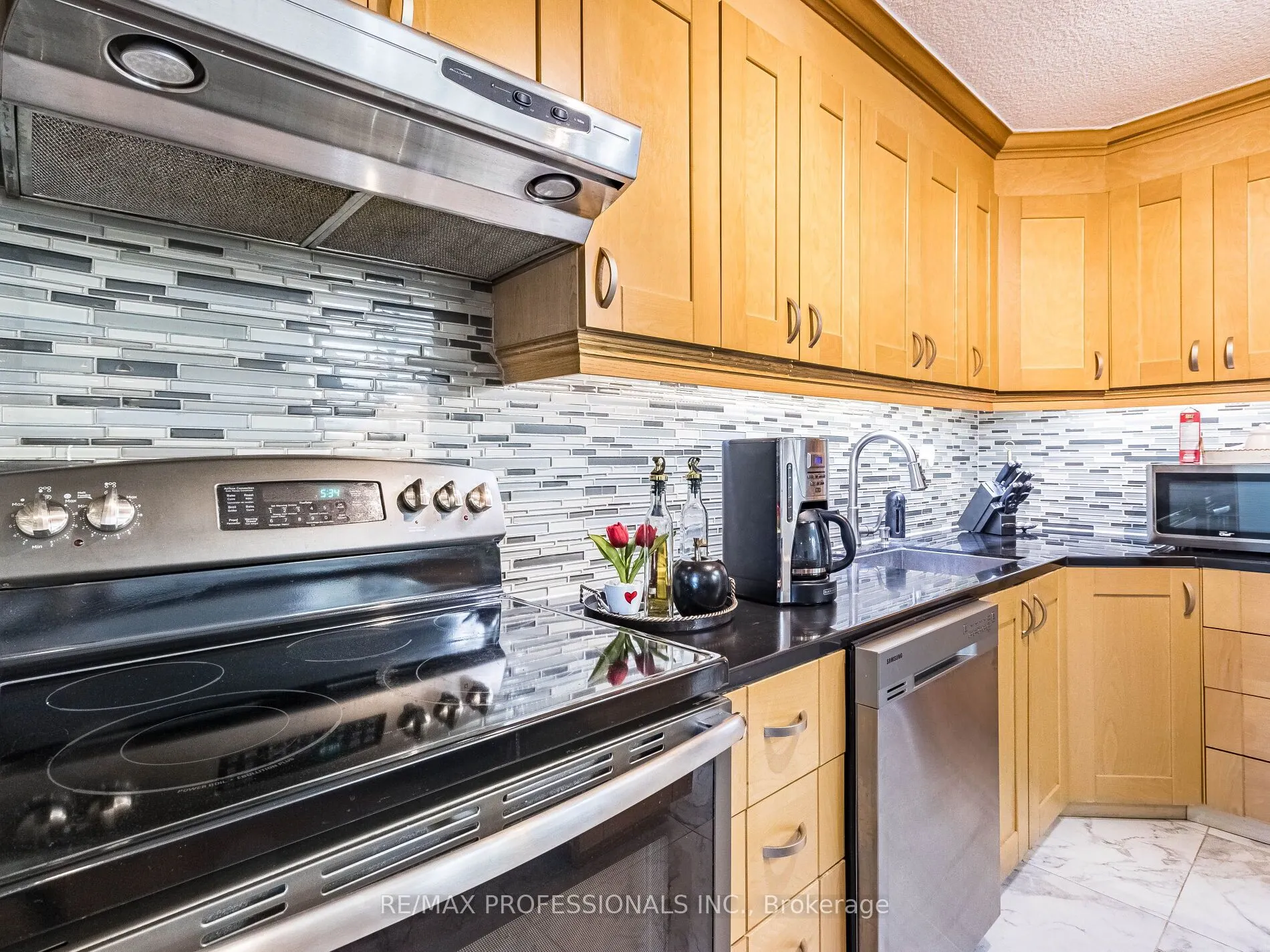 541 Blackthorn Avenue, #108