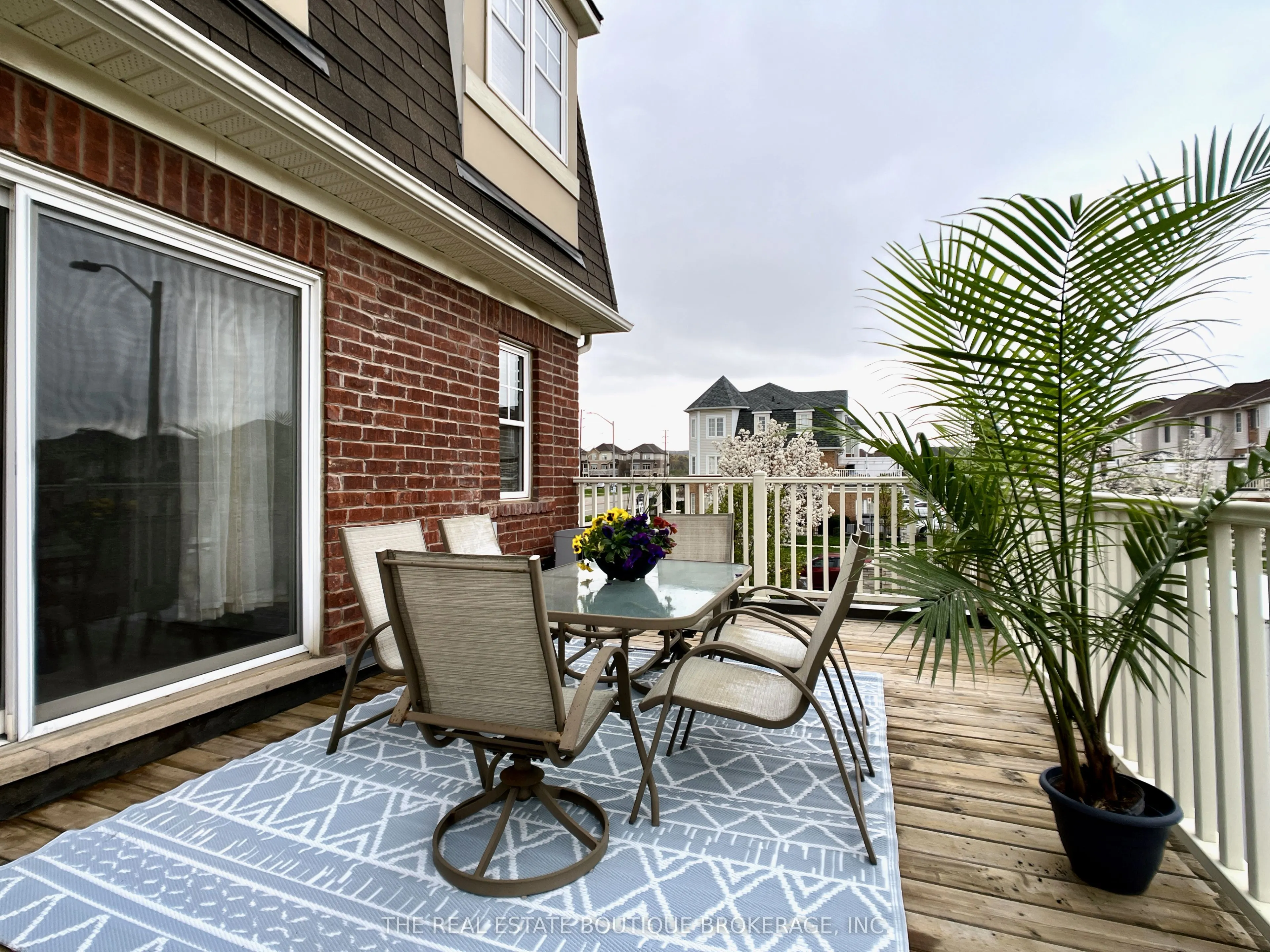 3185 Walkers Line, #Upper