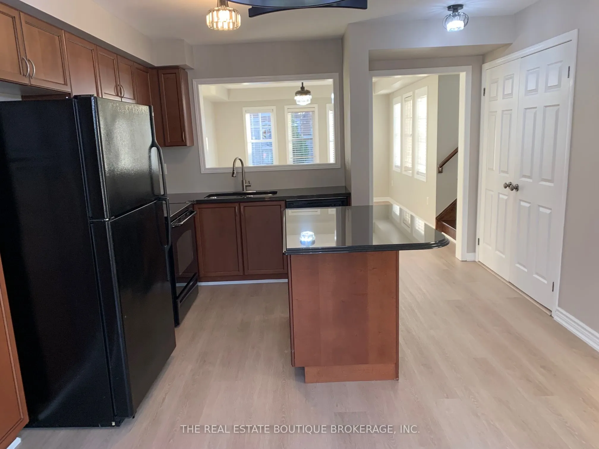 3185 Walkers Line, #Upper