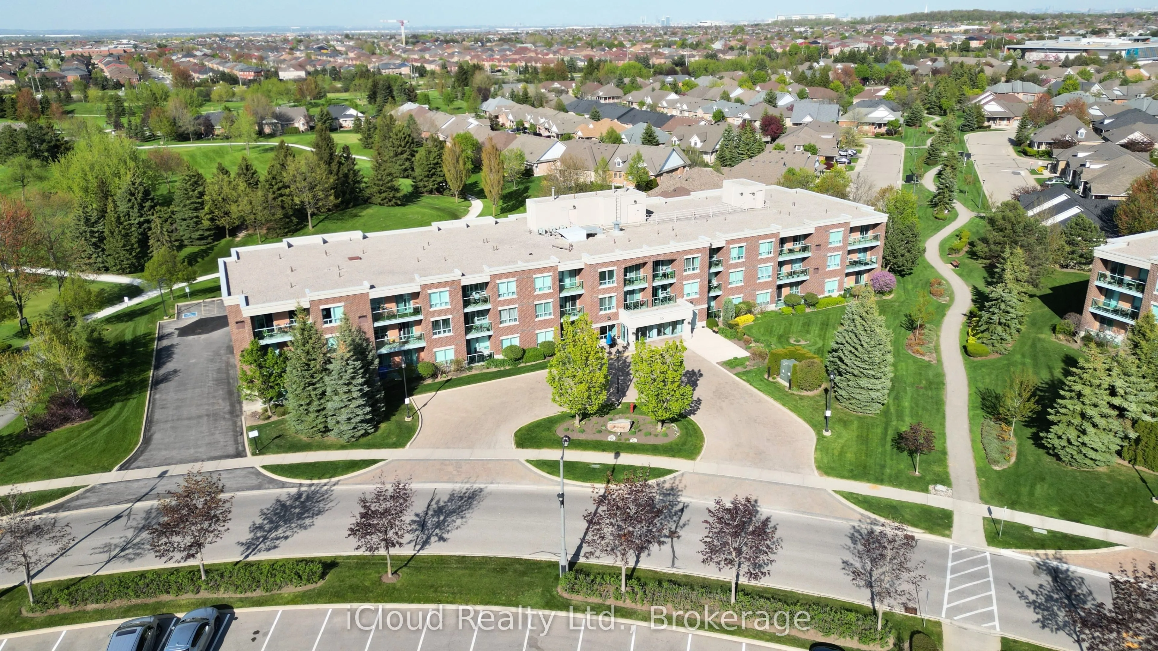 25 Via Rosedale Way, #207