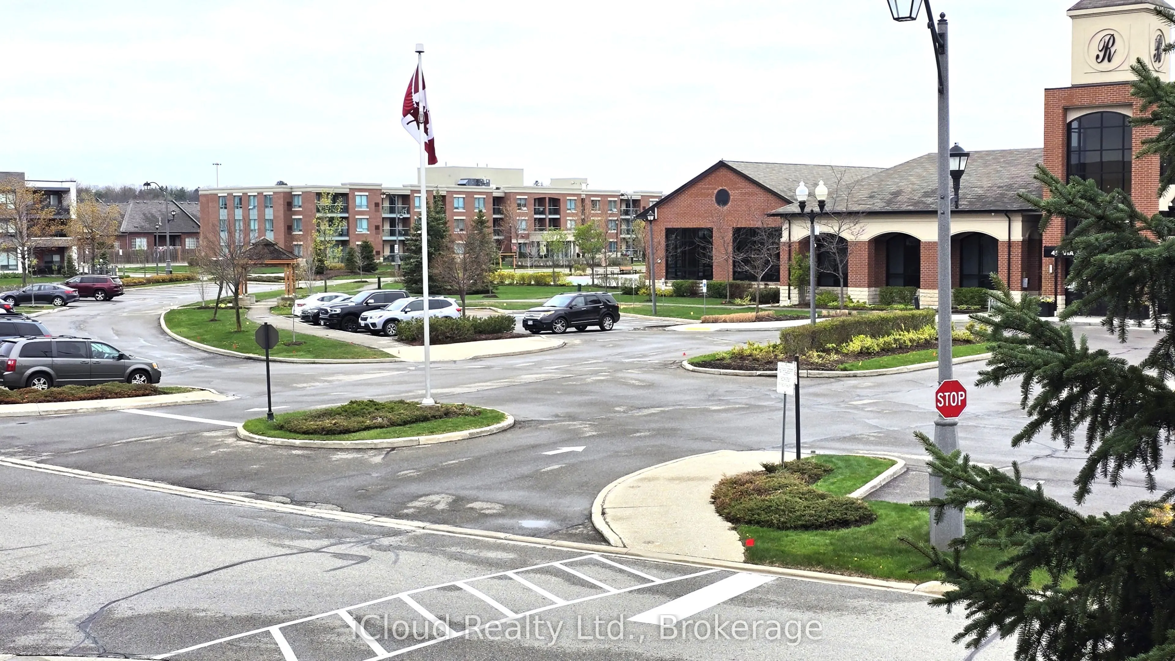 25 Via Rosedale Way, #207