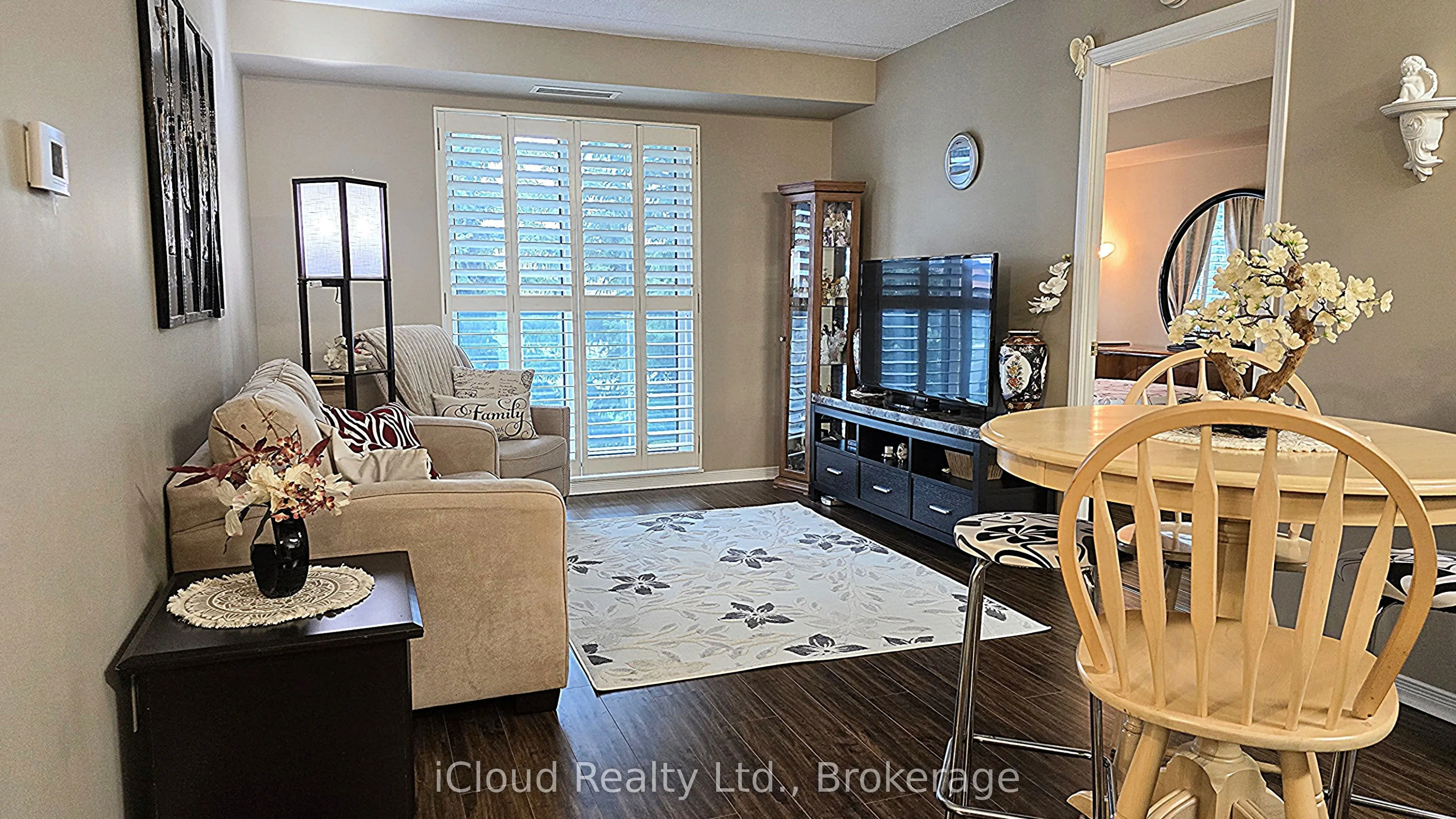 25 Via Rosedale Way, #207