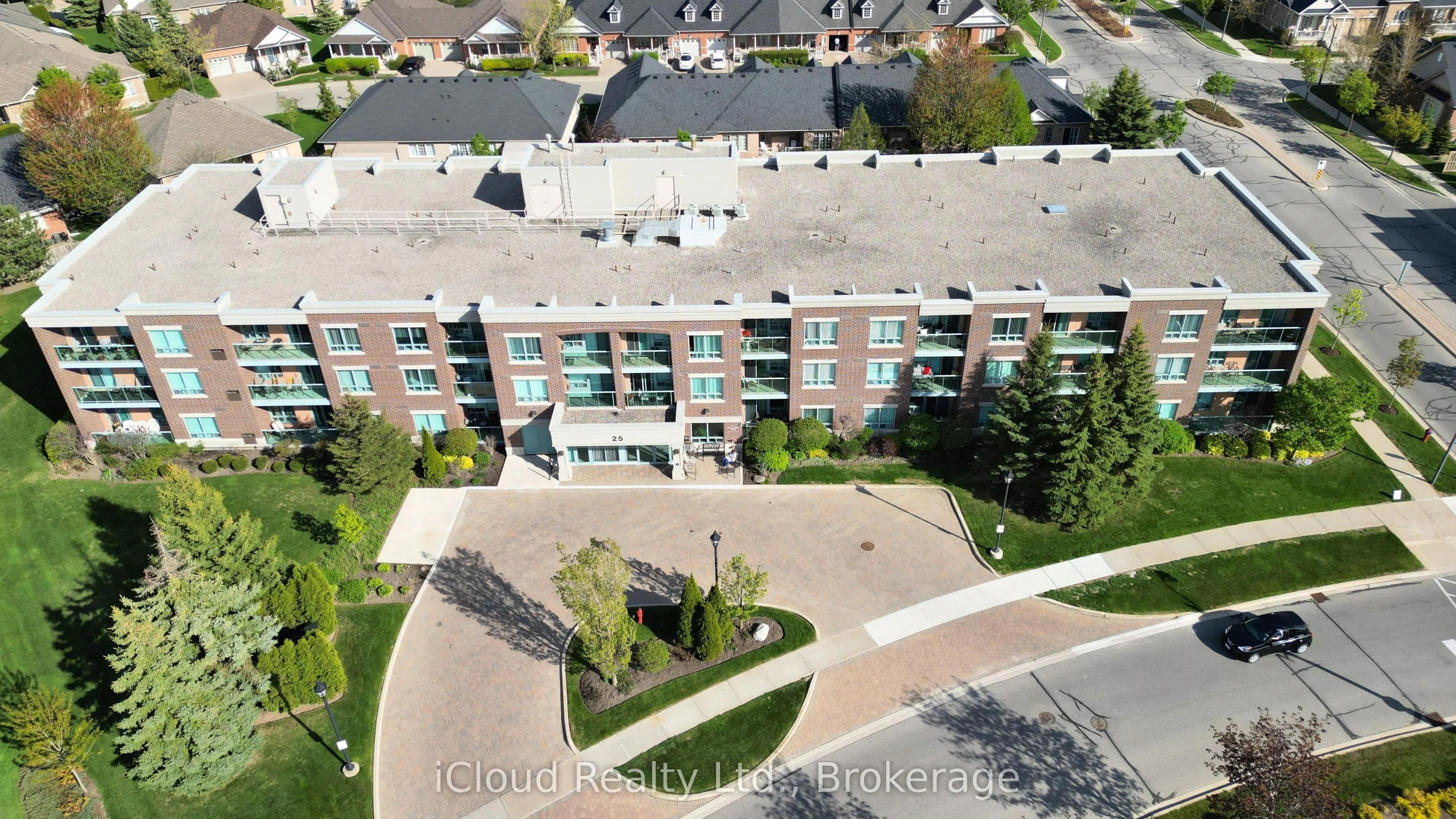25 Via Rosedale Way, #207