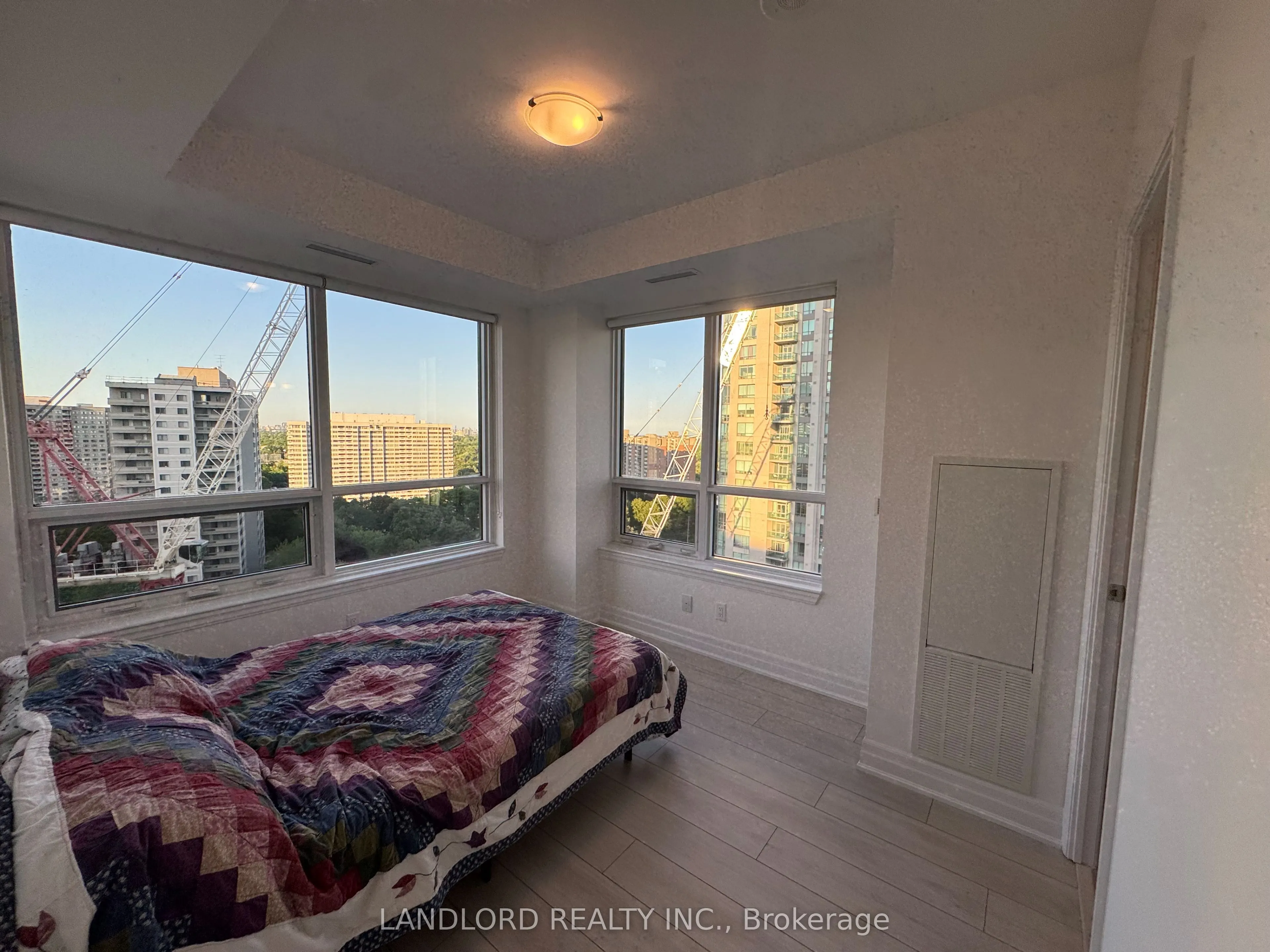 30 Elm Drive W, #1204