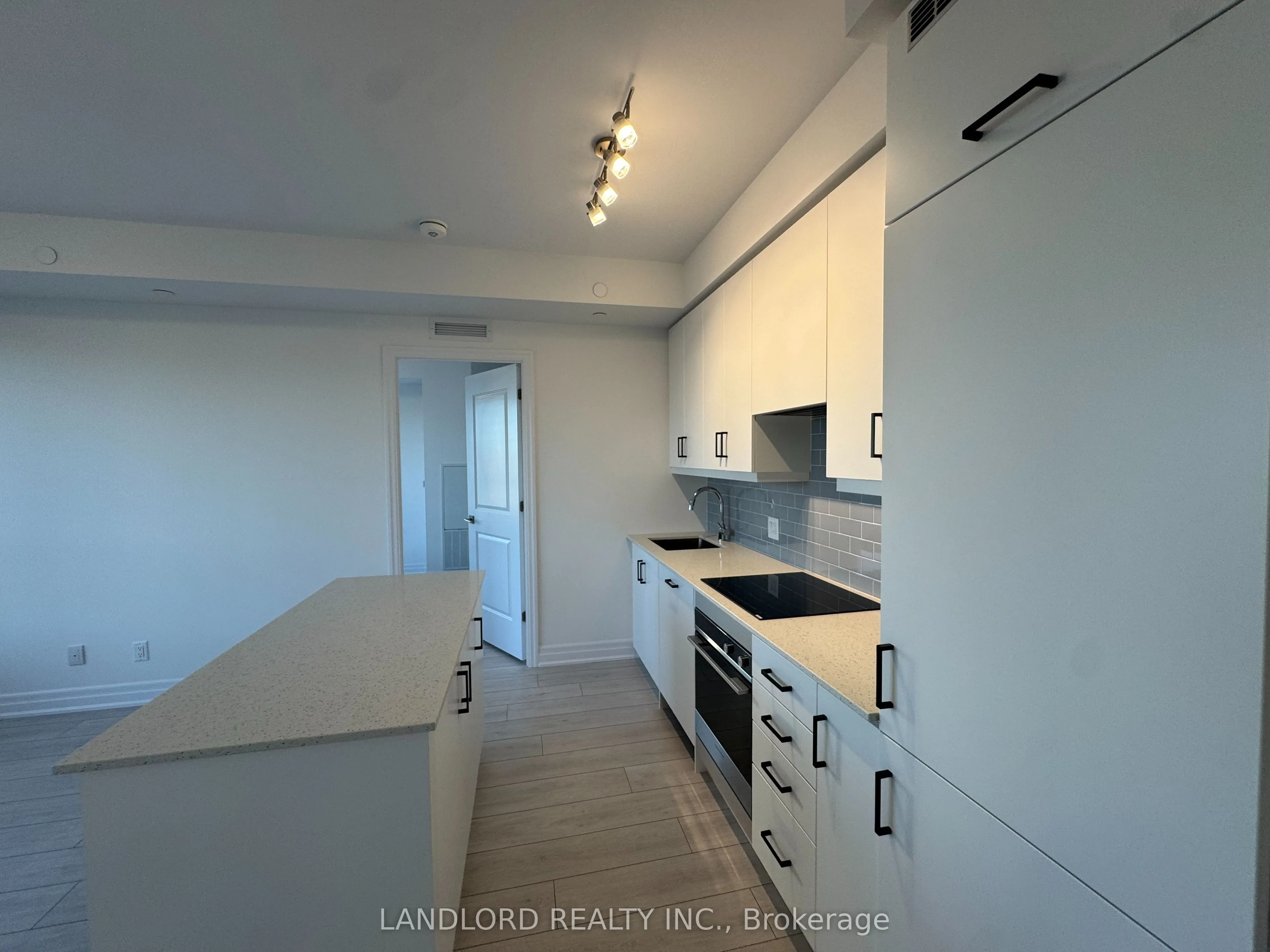 30 Elm Drive W, #1204