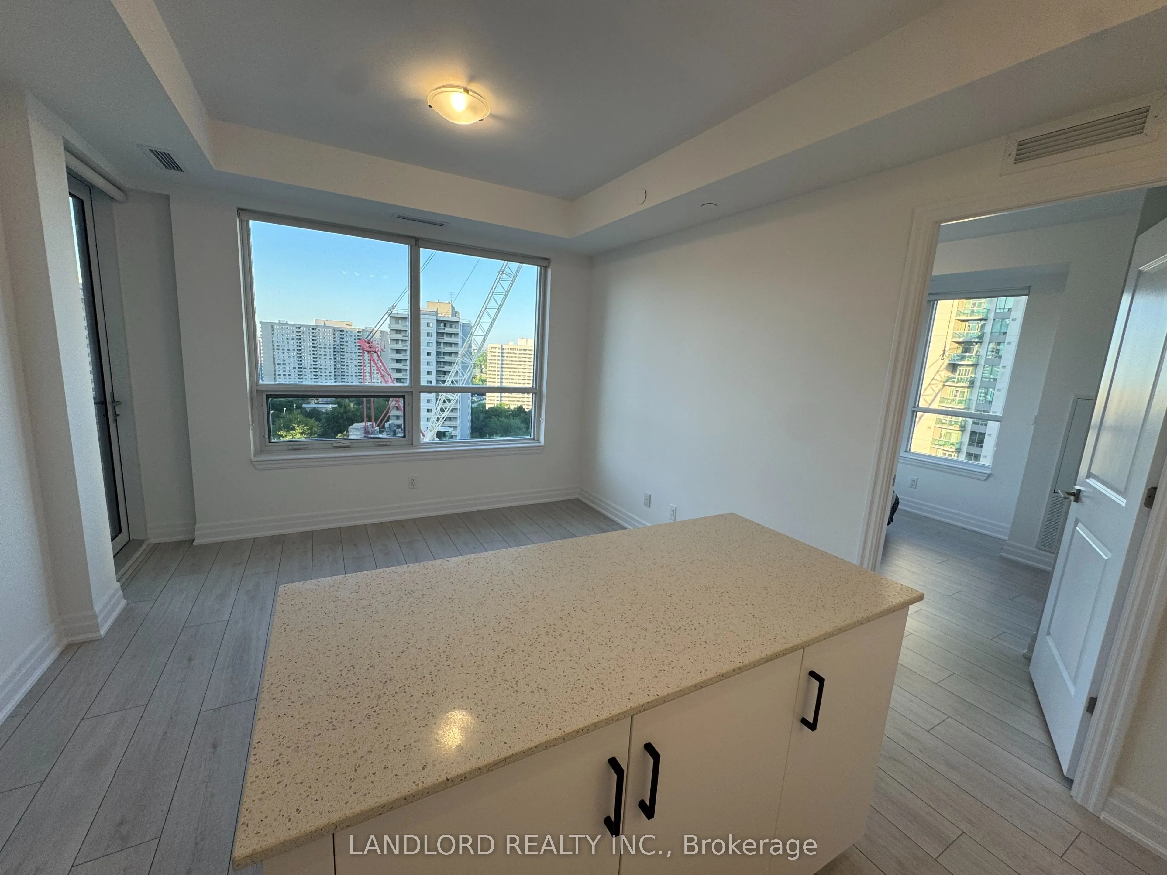 30 Elm Drive W, #1204