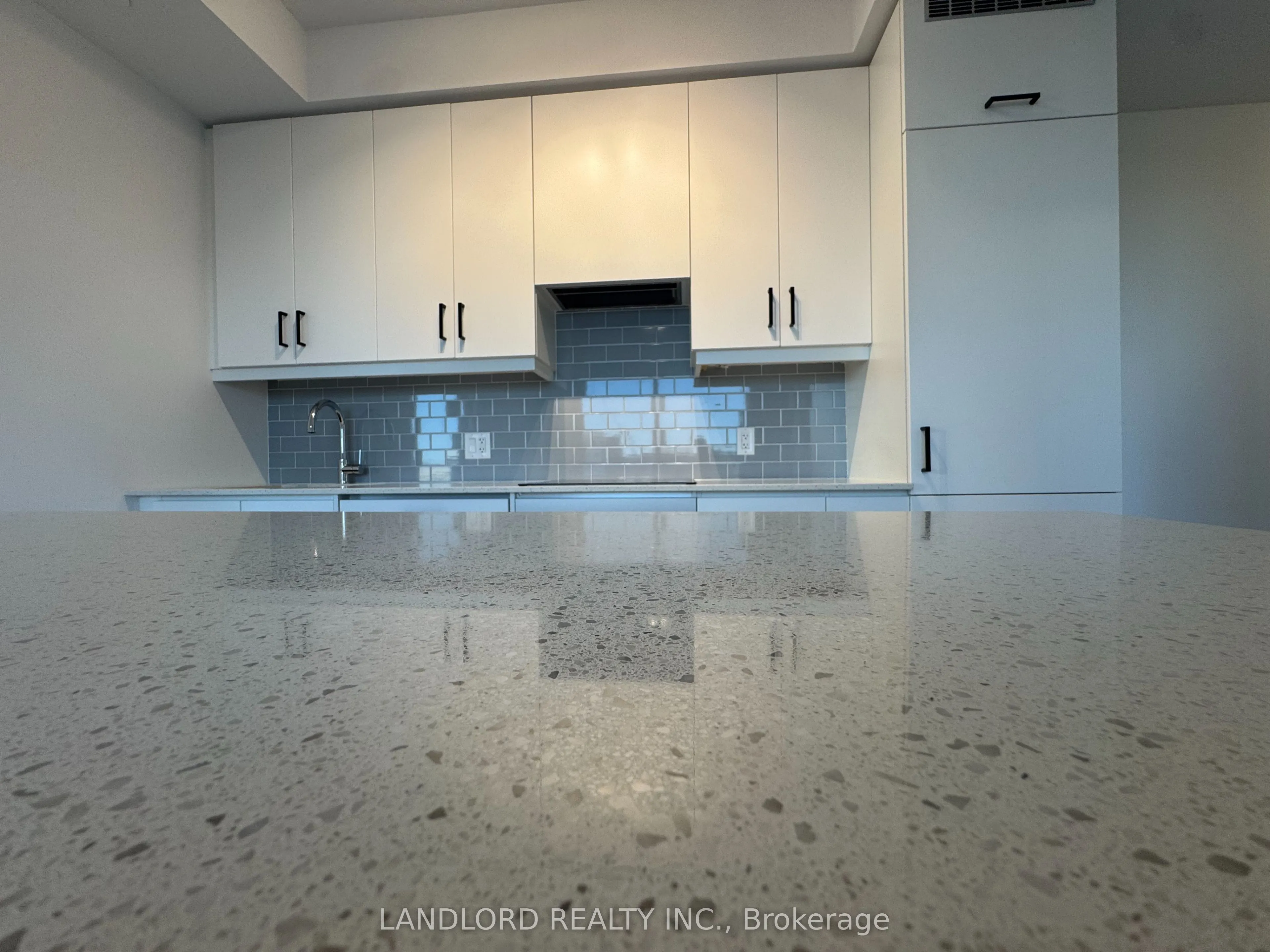 30 Elm Drive W, #1204