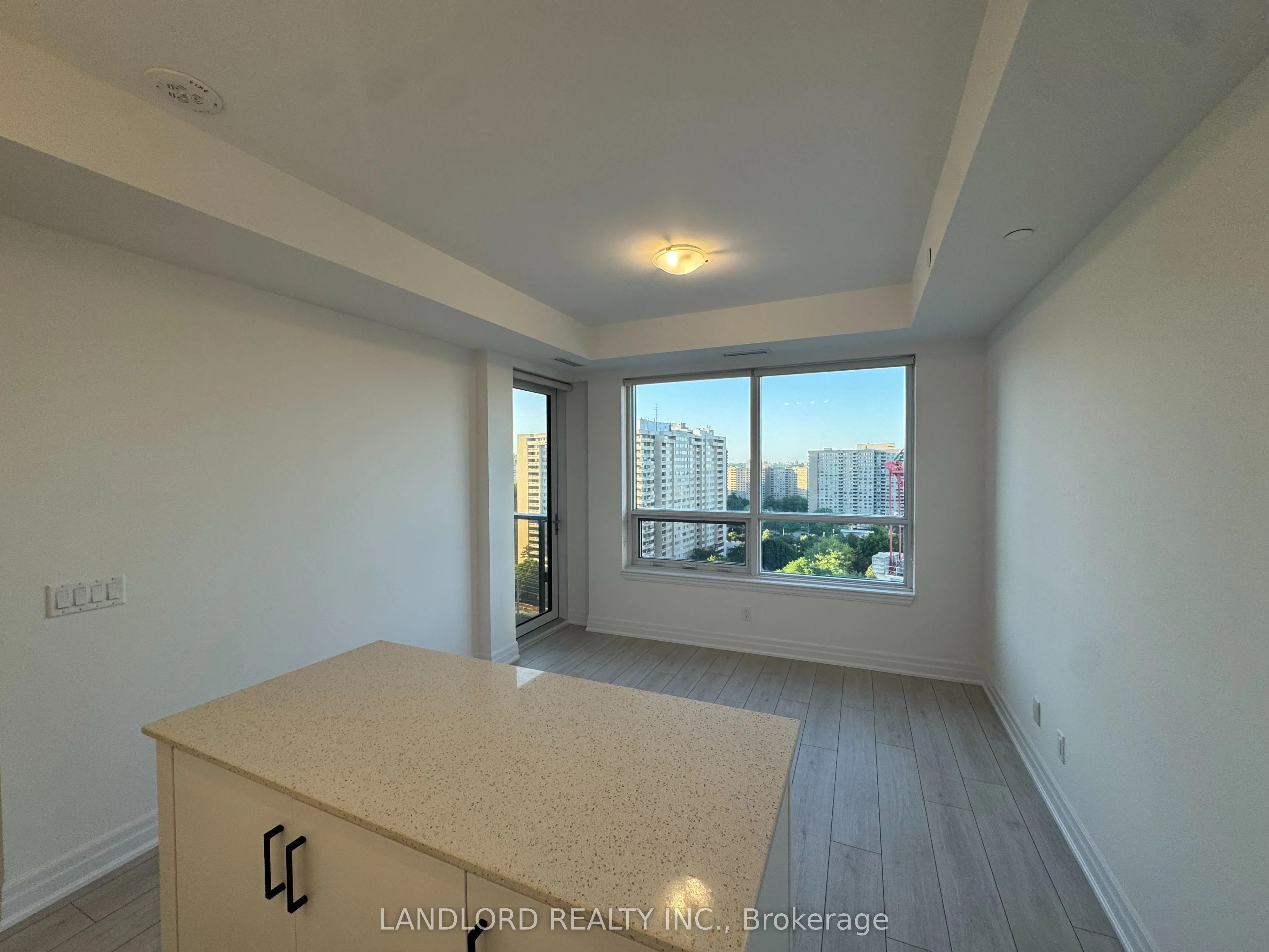 30 Elm Drive W, #1204