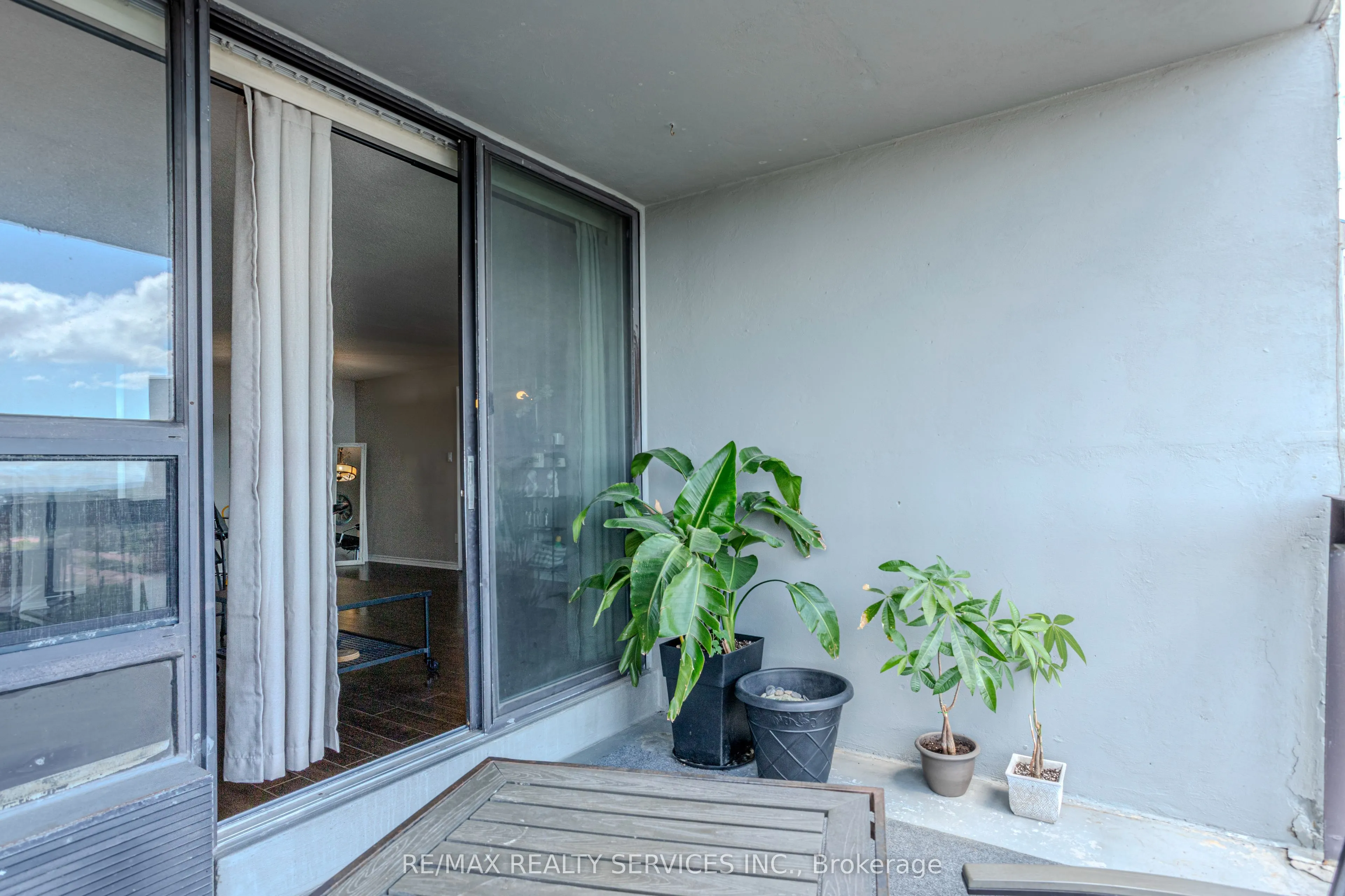 20 Mississauga Valley Boulevard, #1501