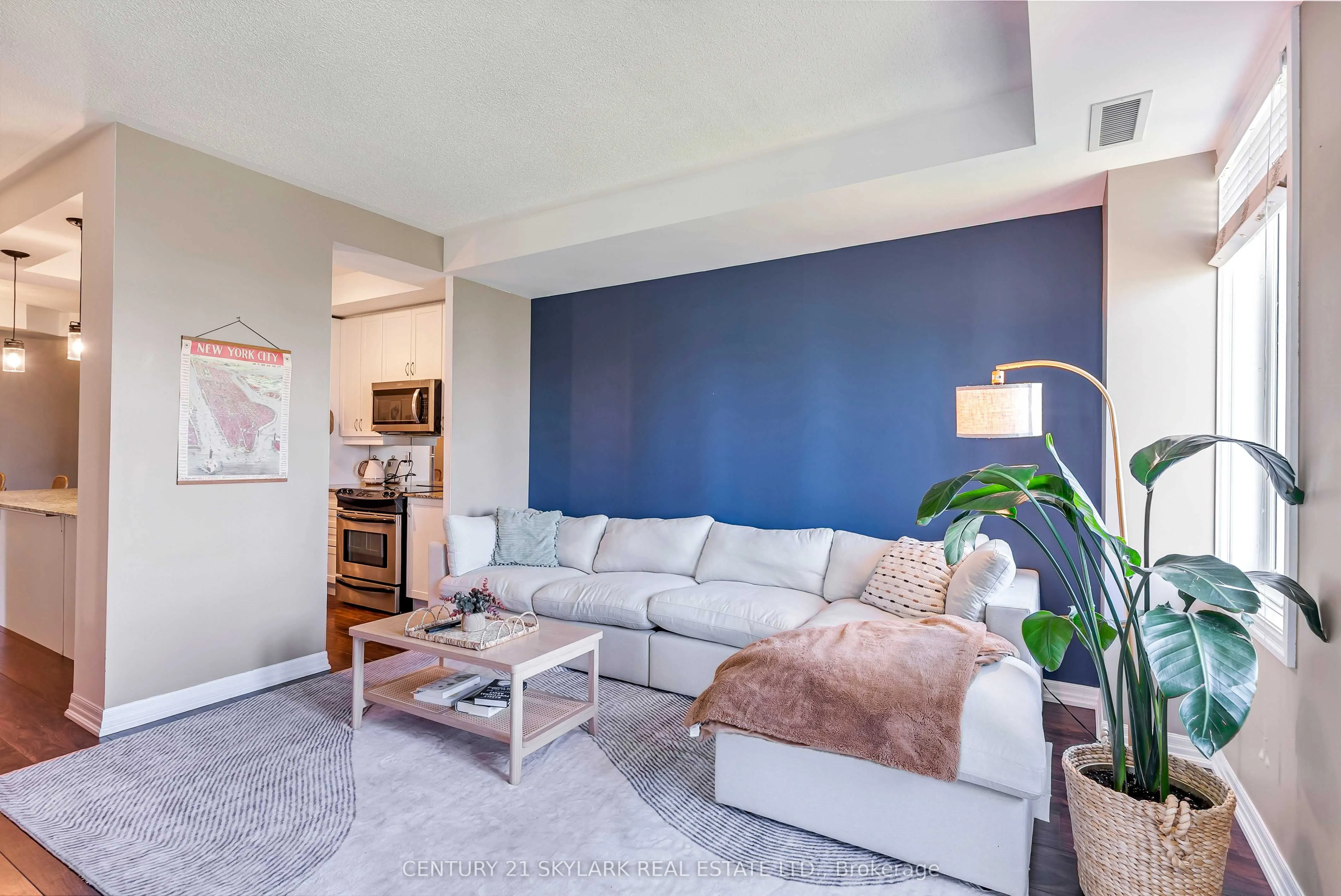 245 Dalesford Road, #516