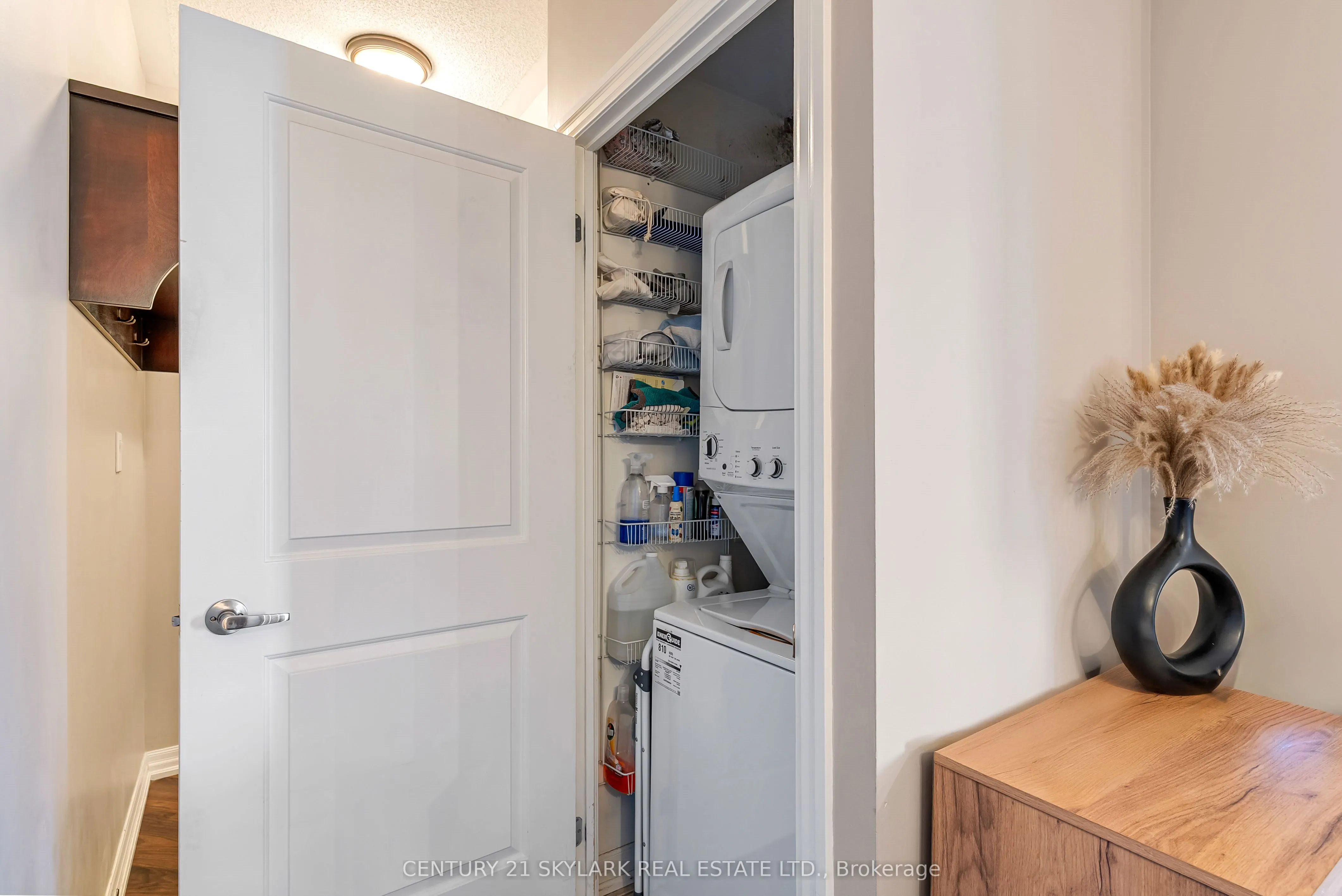 245 Dalesford Road, #516