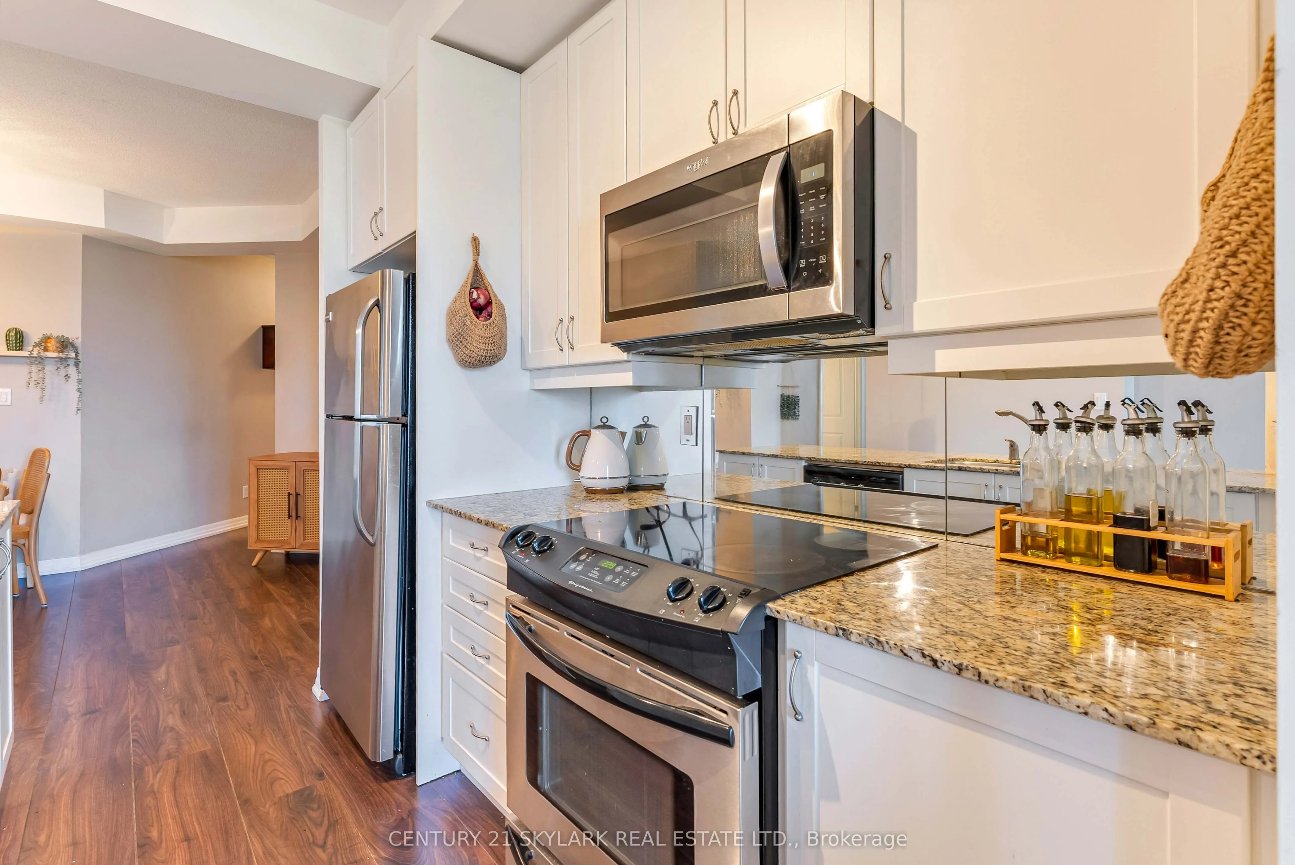 245 Dalesford Road, #516