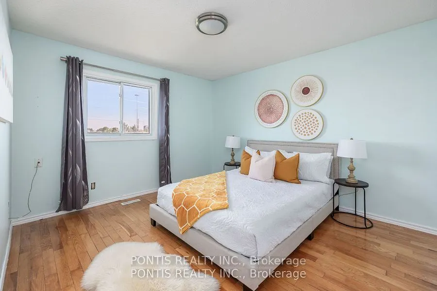 438 ABERFOYLE Court