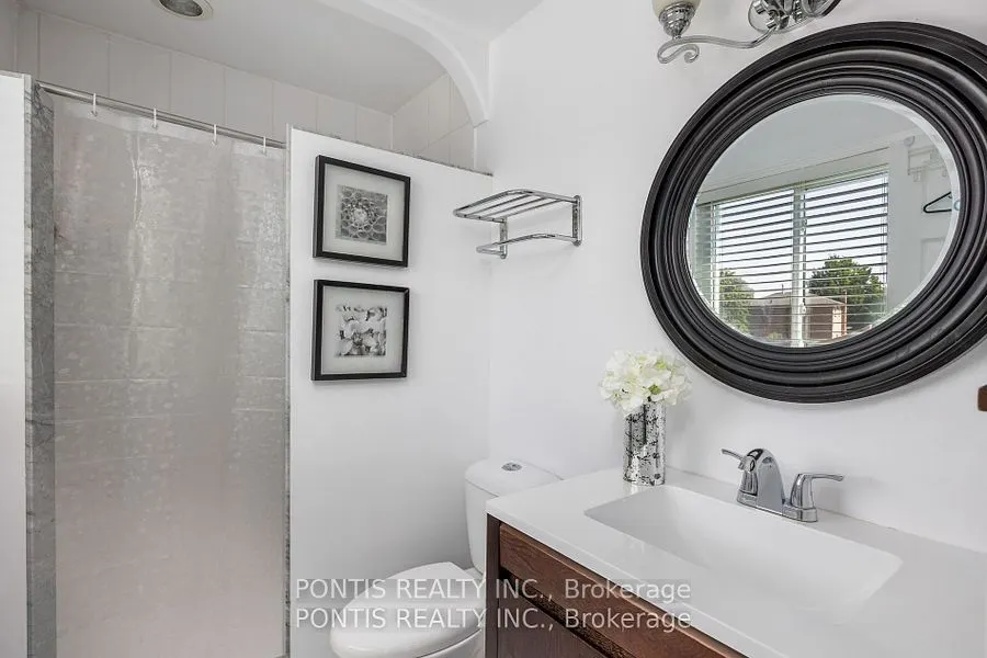 438 ABERFOYLE Court