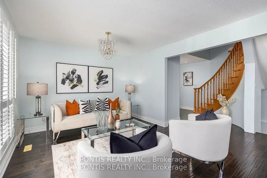 438 ABERFOYLE Court