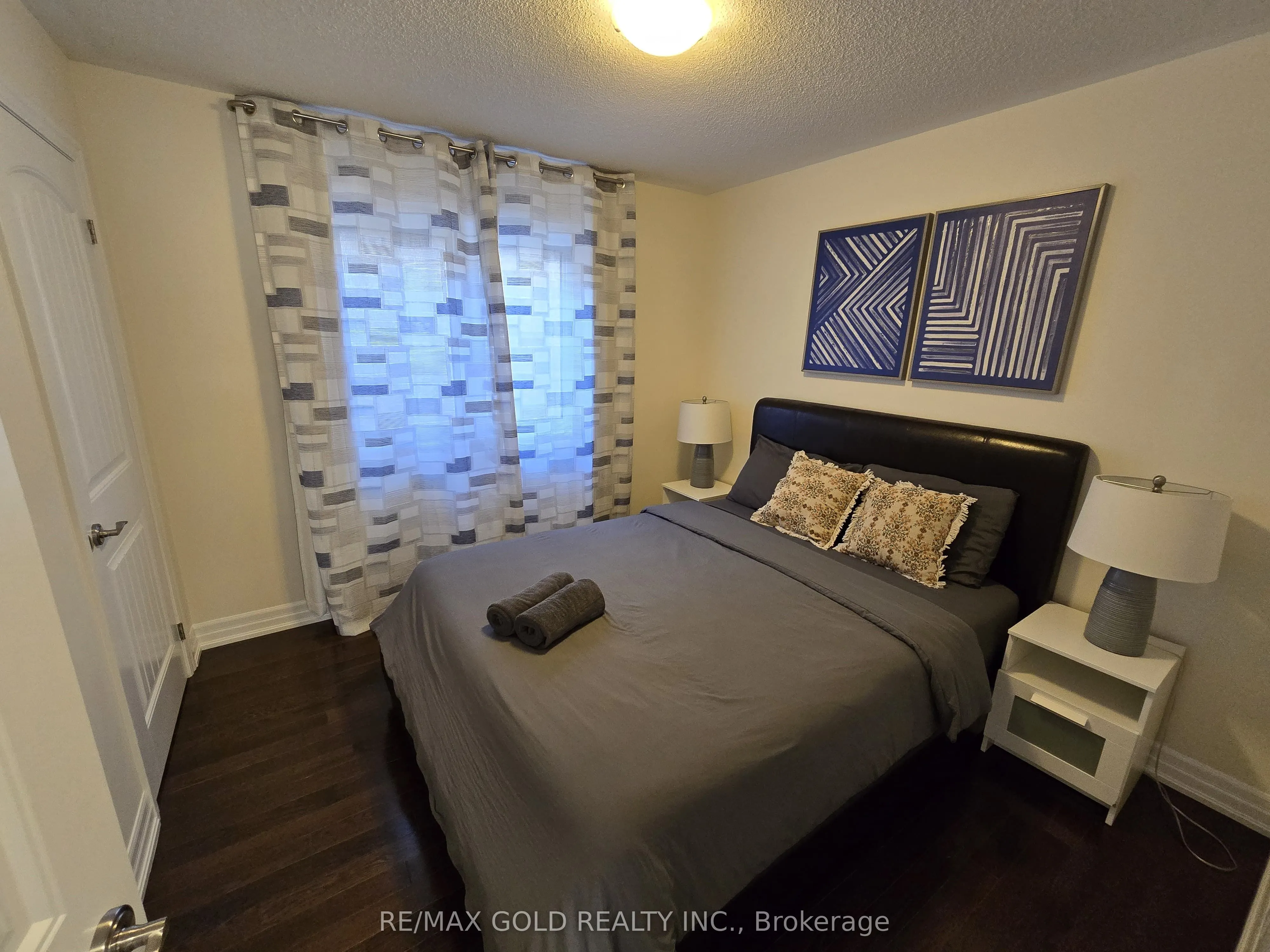 87 Scott Boulevard