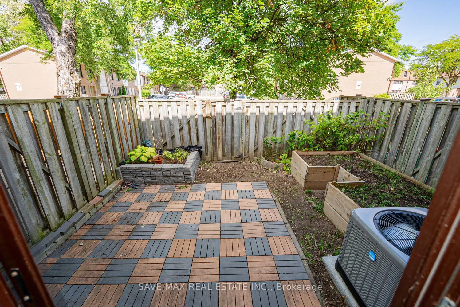 83 Fleetwood Crescent, #112