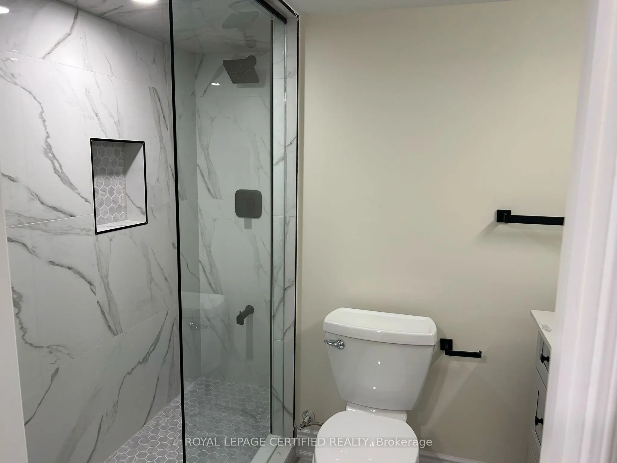 3434 Clayton Trail