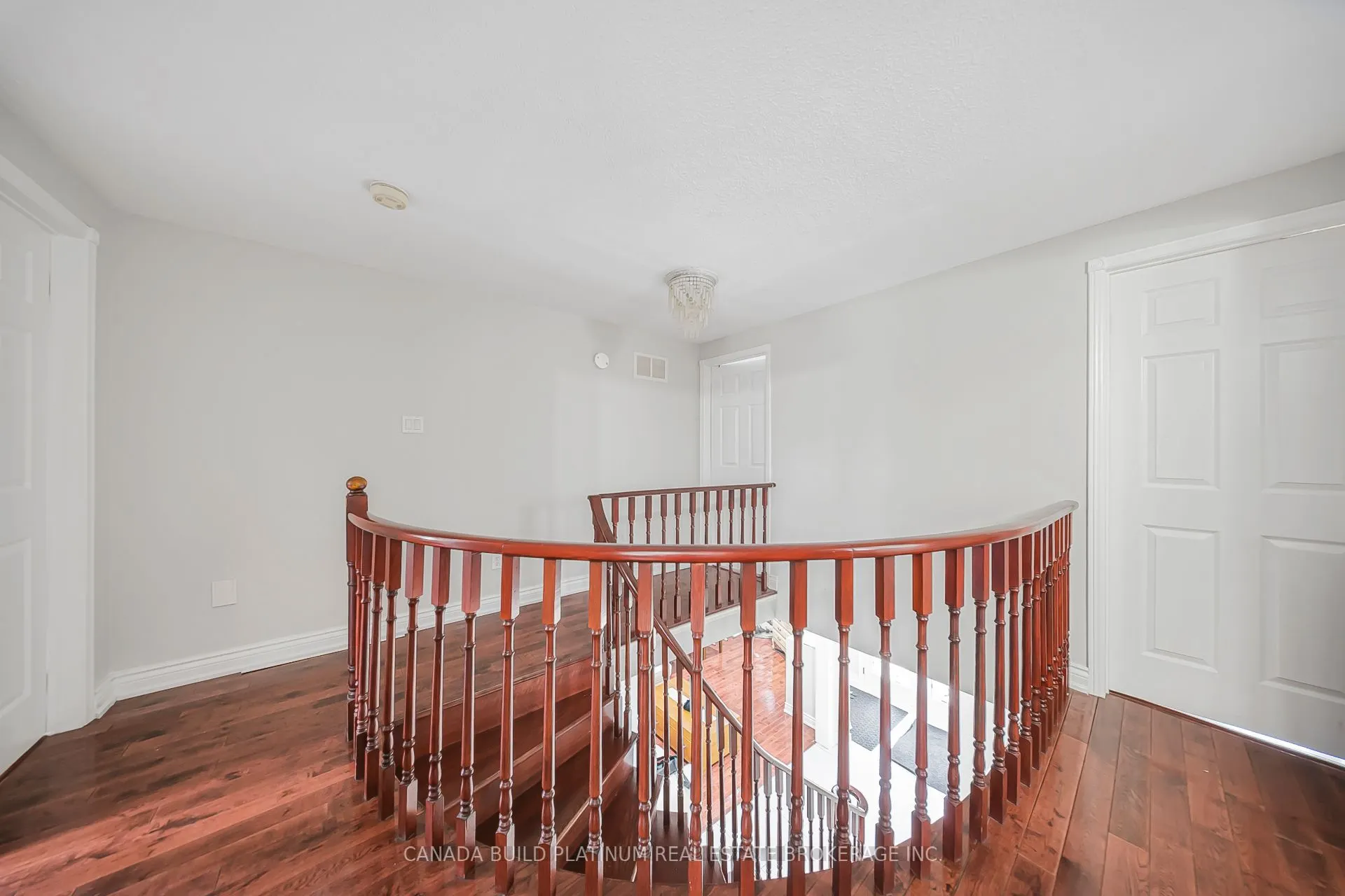 71 Ravenswood Drive