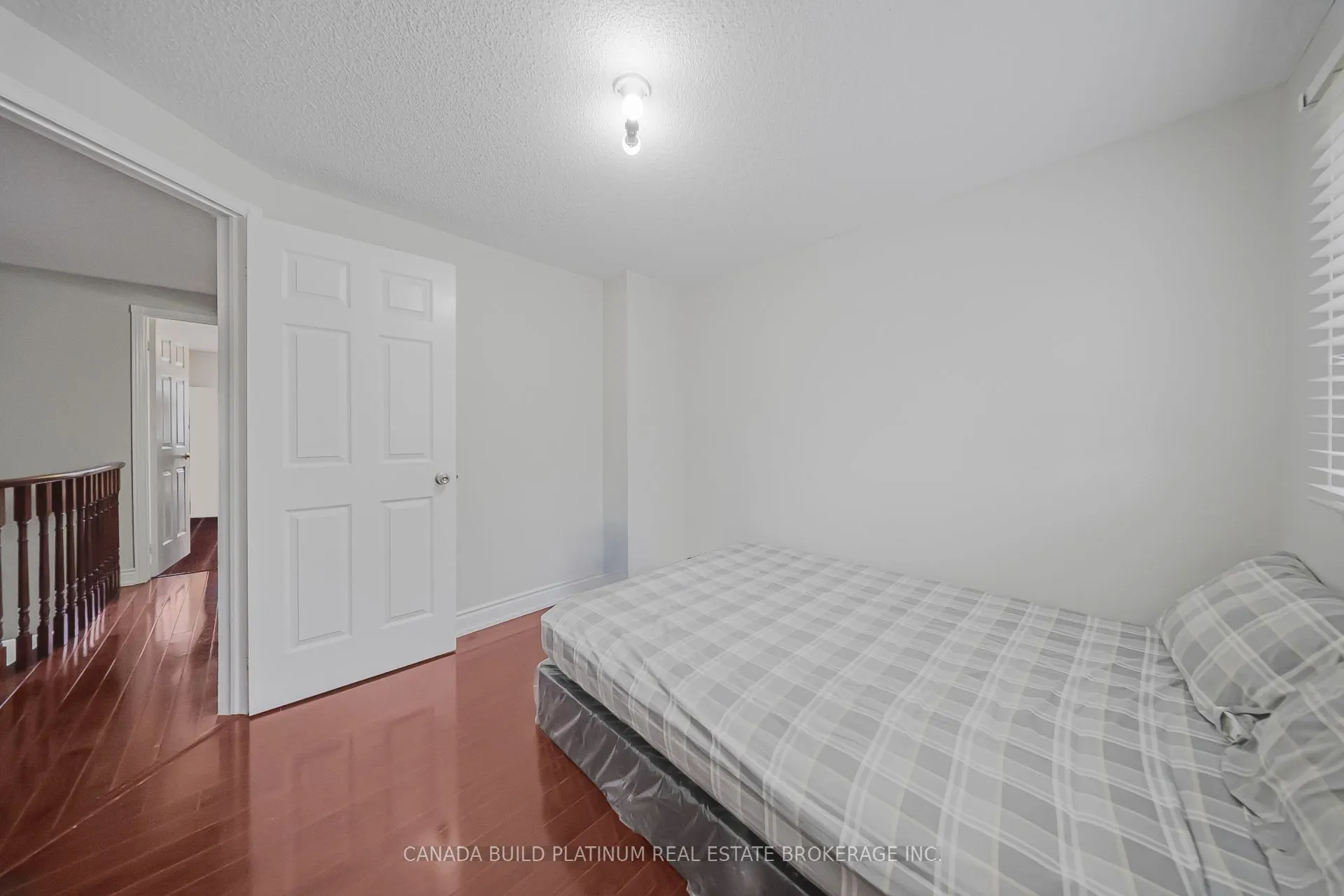 71 Ravenswood Drive