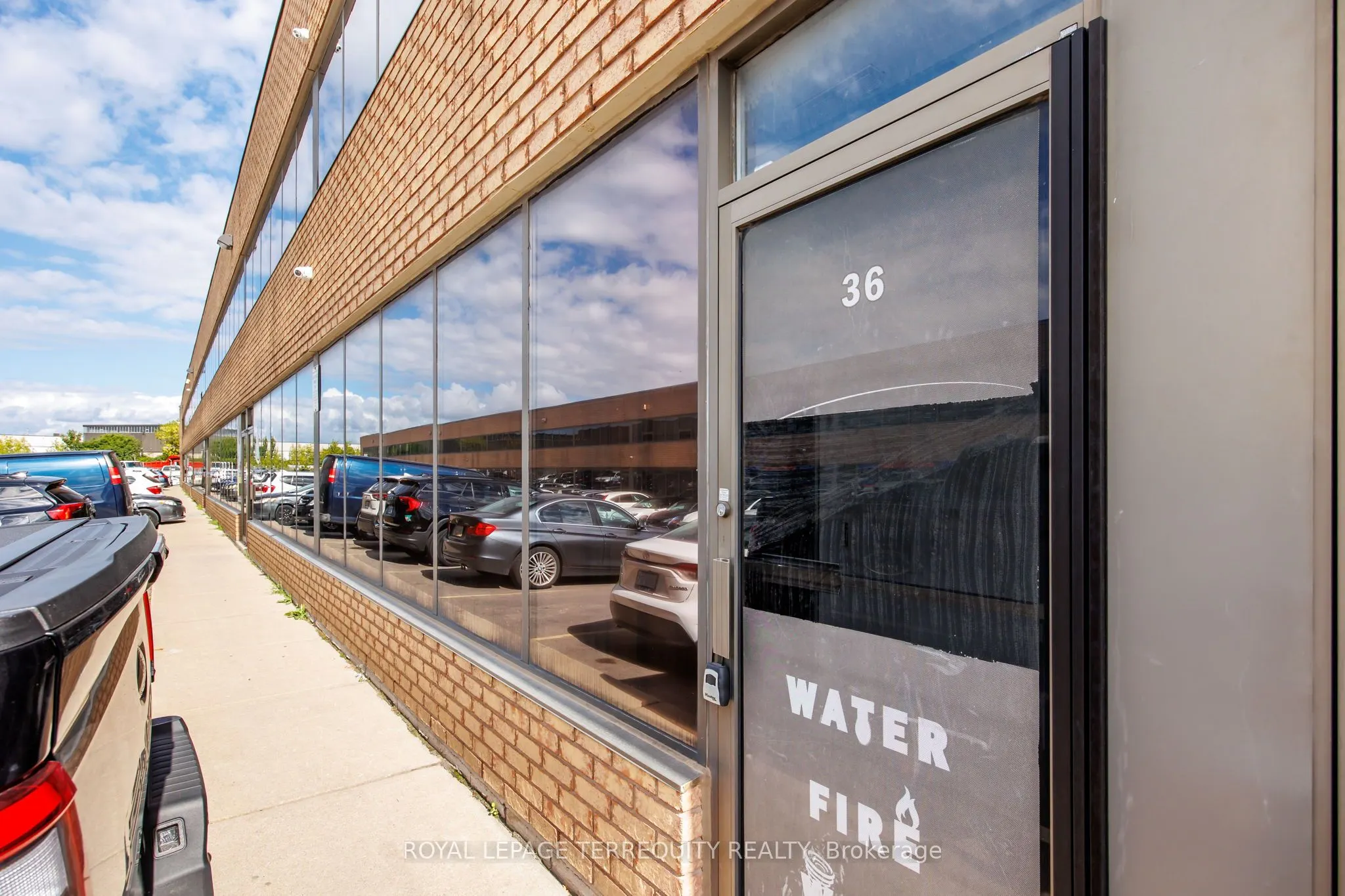 94 Kenhar Drive, #36