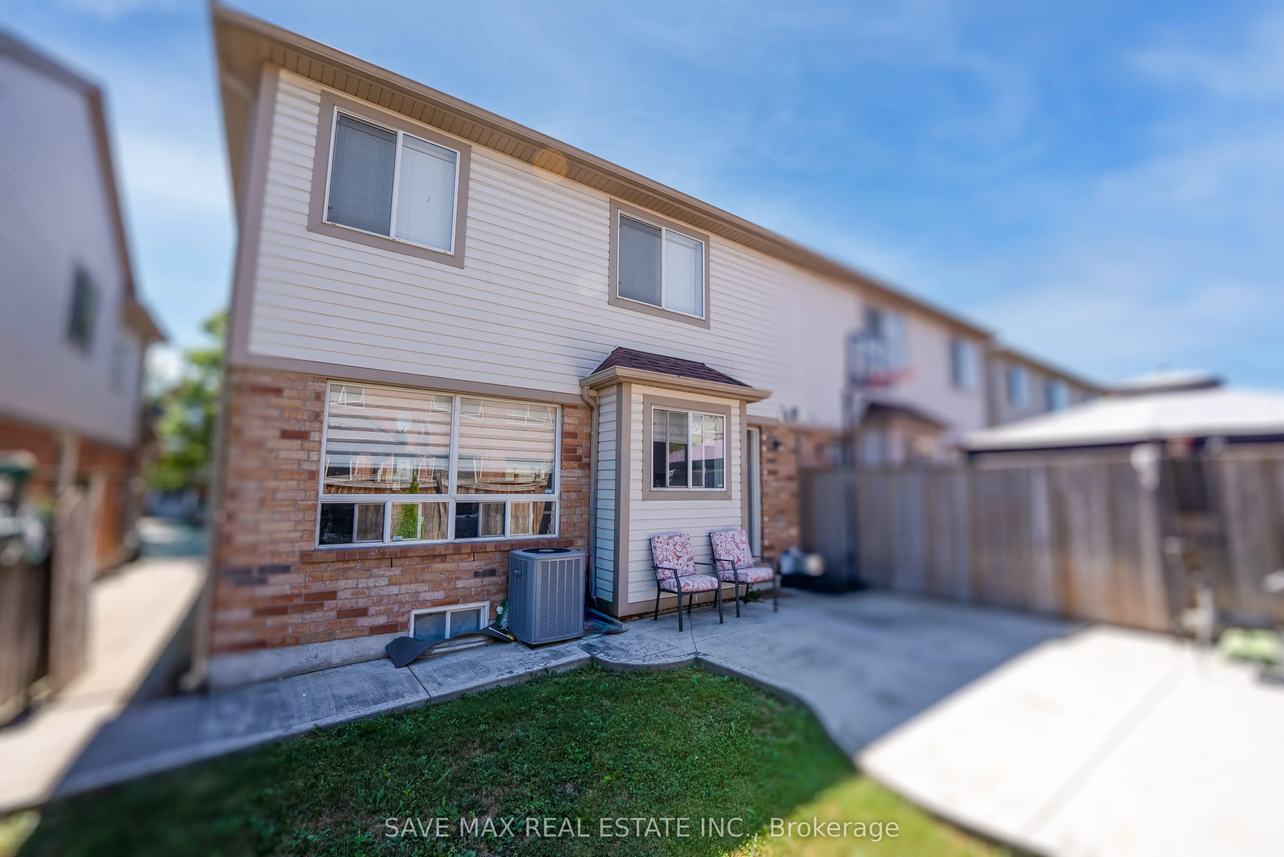 58 Ponymeadow Way
