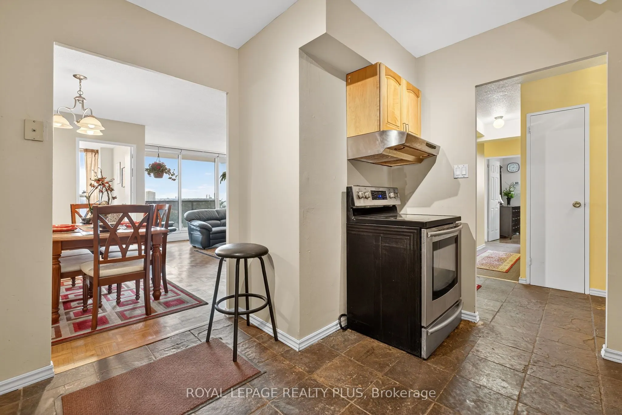 85 Emmett Avenue, #1802