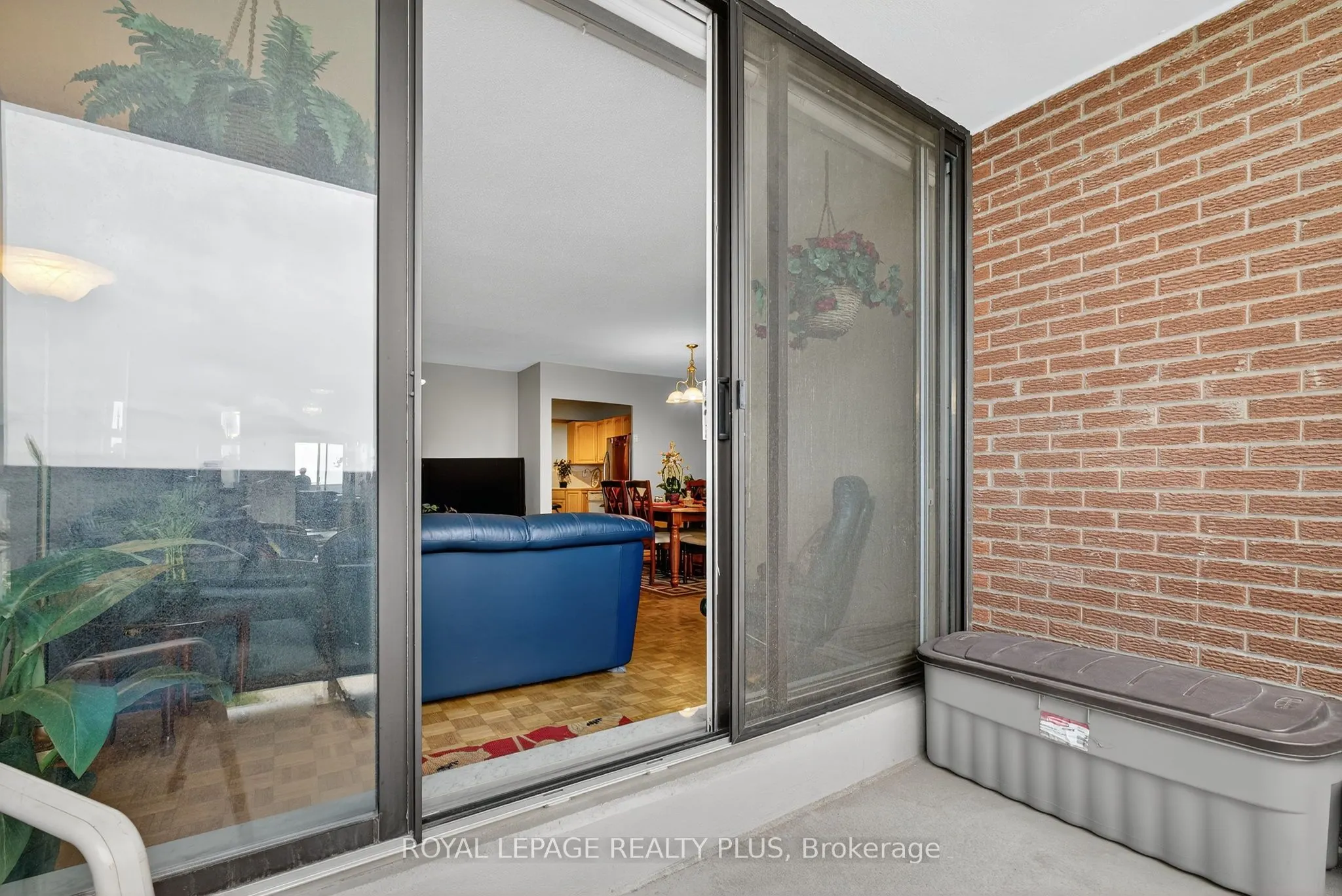 85 Emmett Avenue, #1802