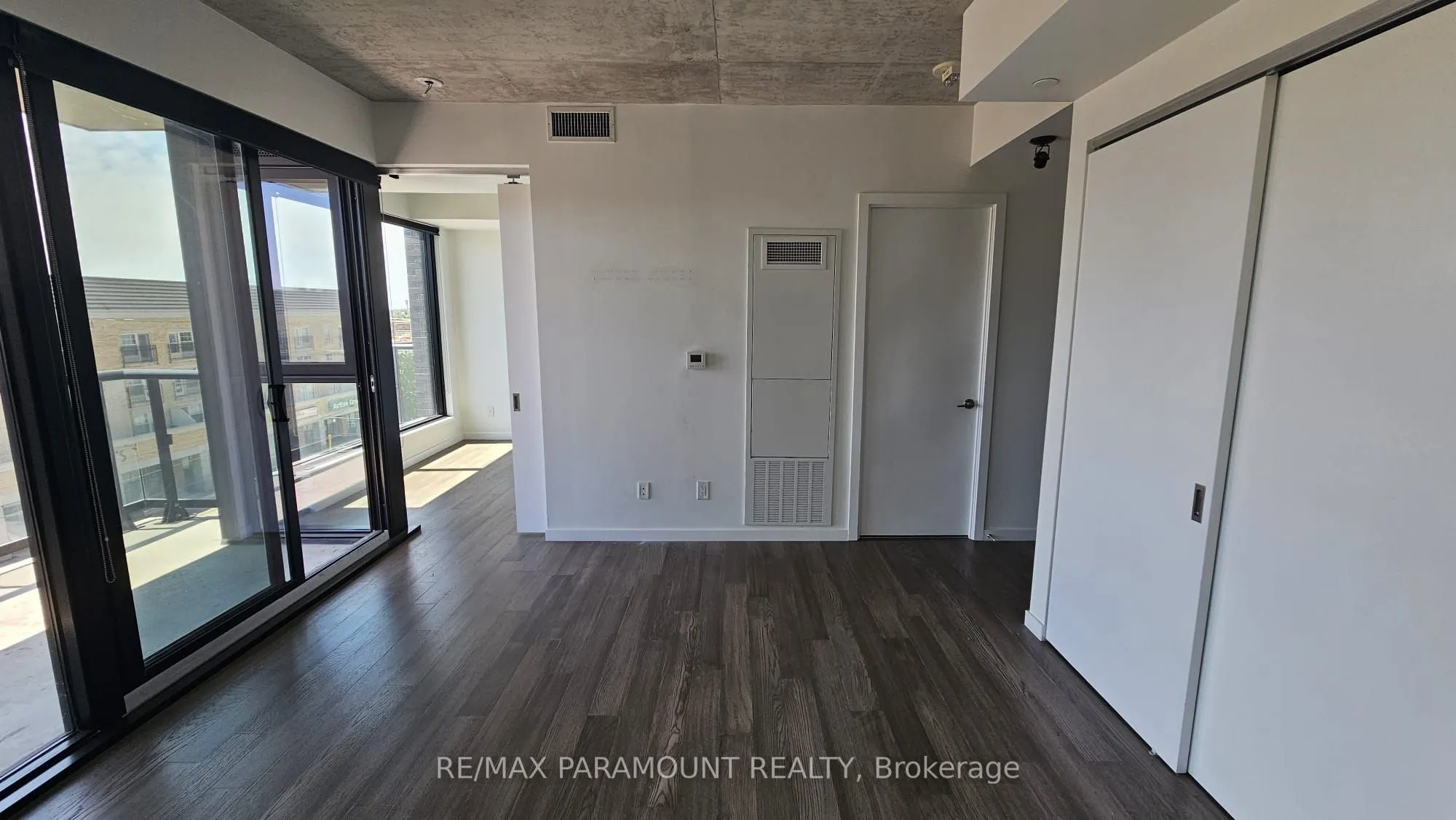 7 Smith Crescent, #415