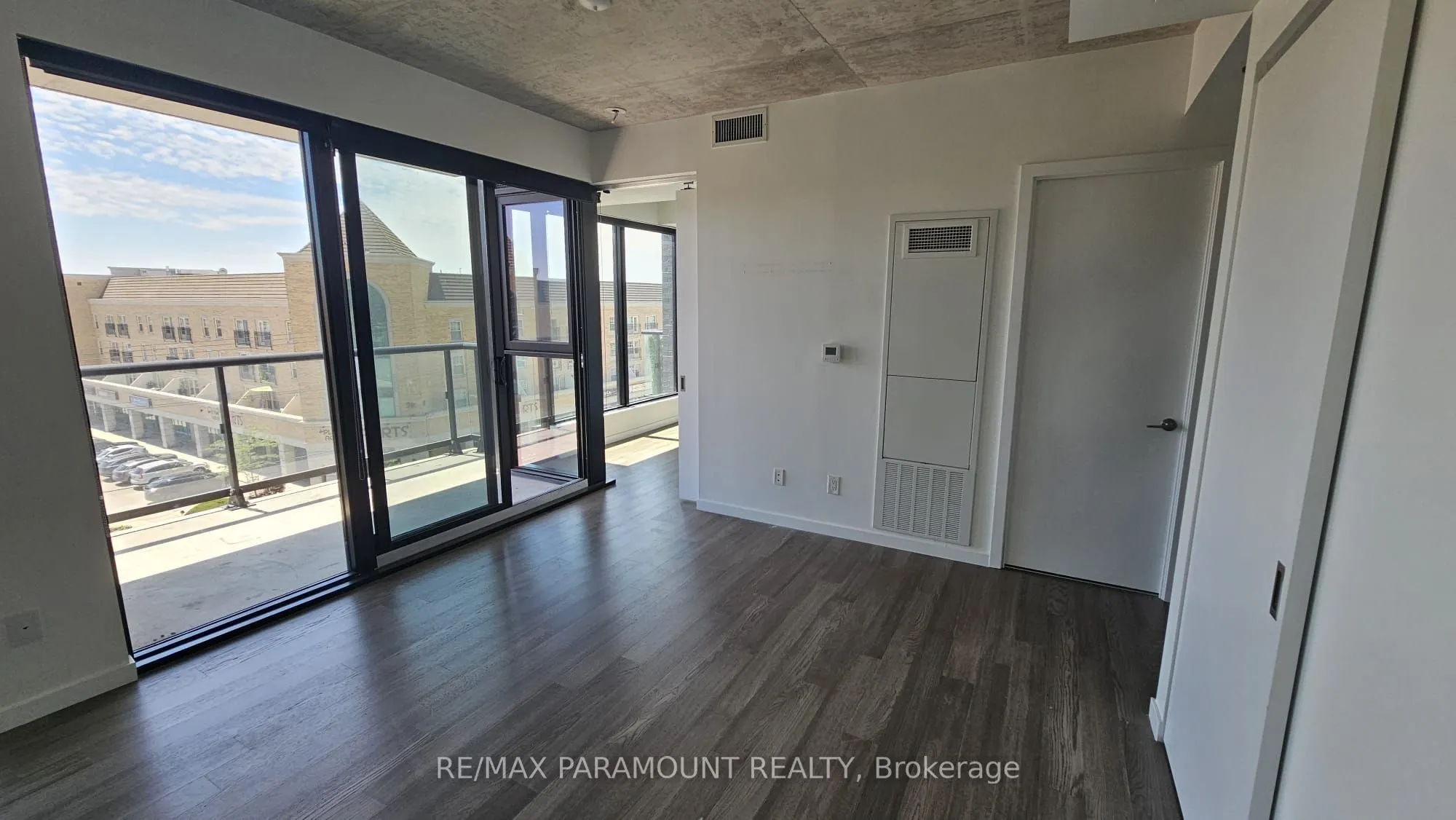 7 Smith Crescent, #415