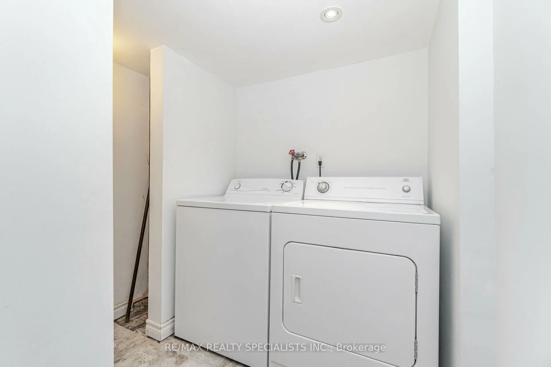 3430 Galena Crescent, #LOWER