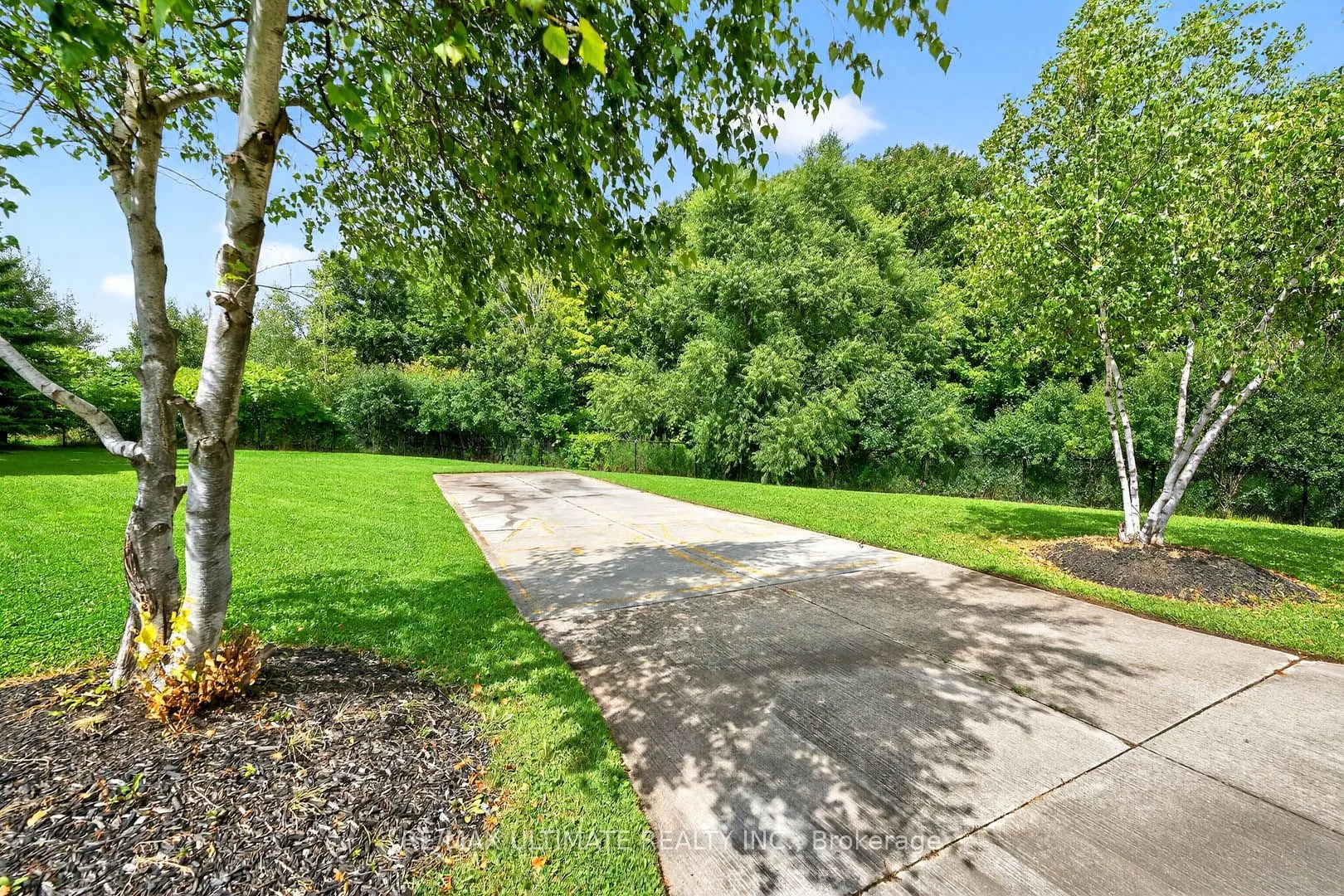 2585 Erin Centre Boulevard, #305