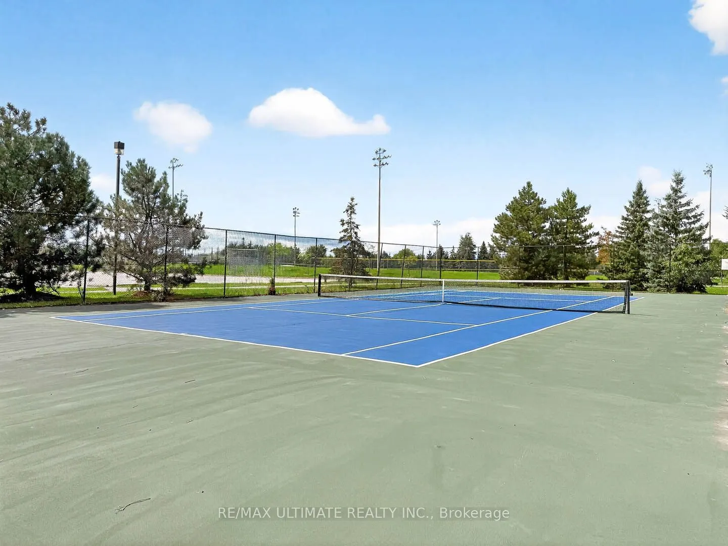 2585 Erin Centre Boulevard, #305
