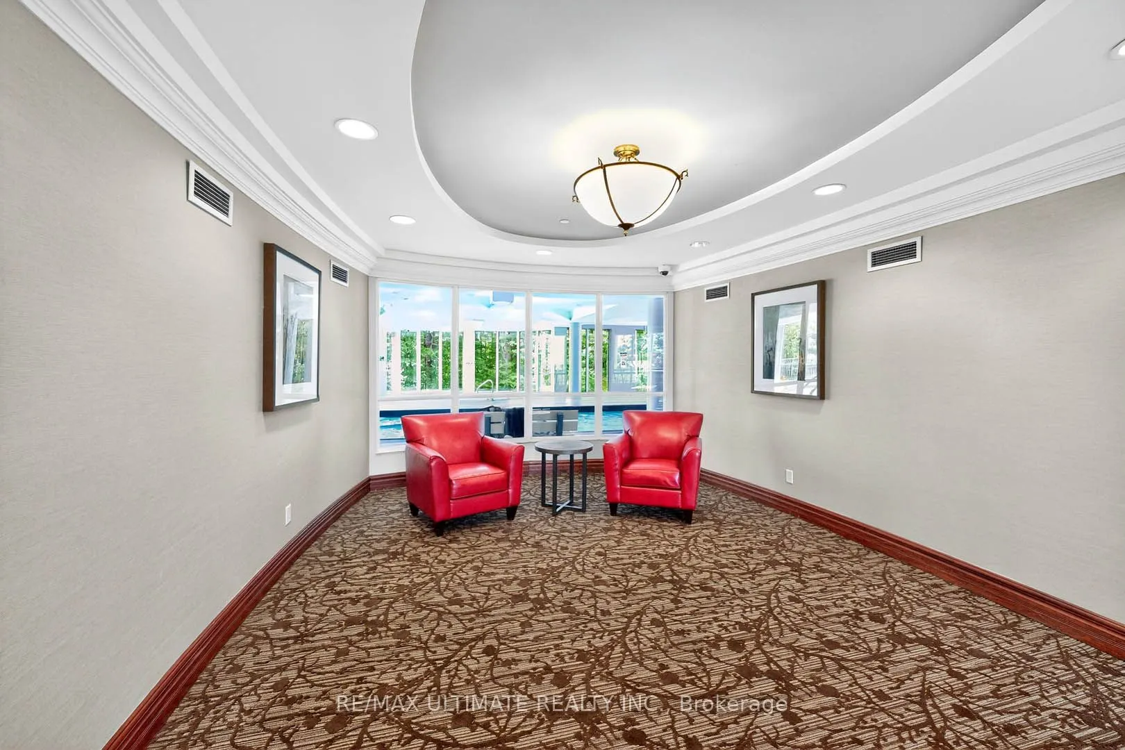 2585 Erin Centre Boulevard, #305