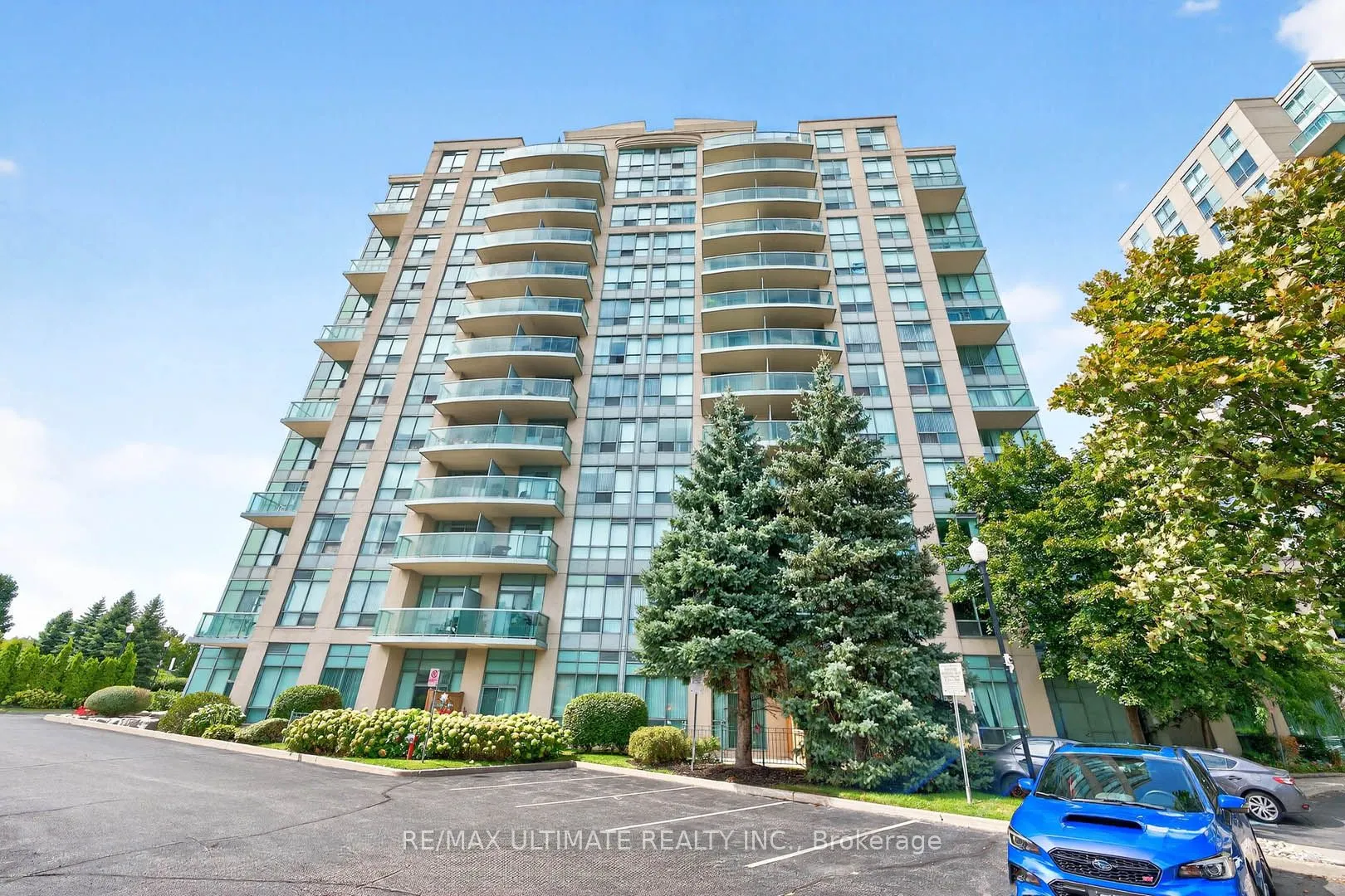 2585 Erin Centre Boulevard, #305