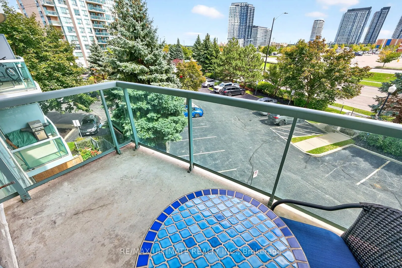 2585 Erin Centre Boulevard, #305