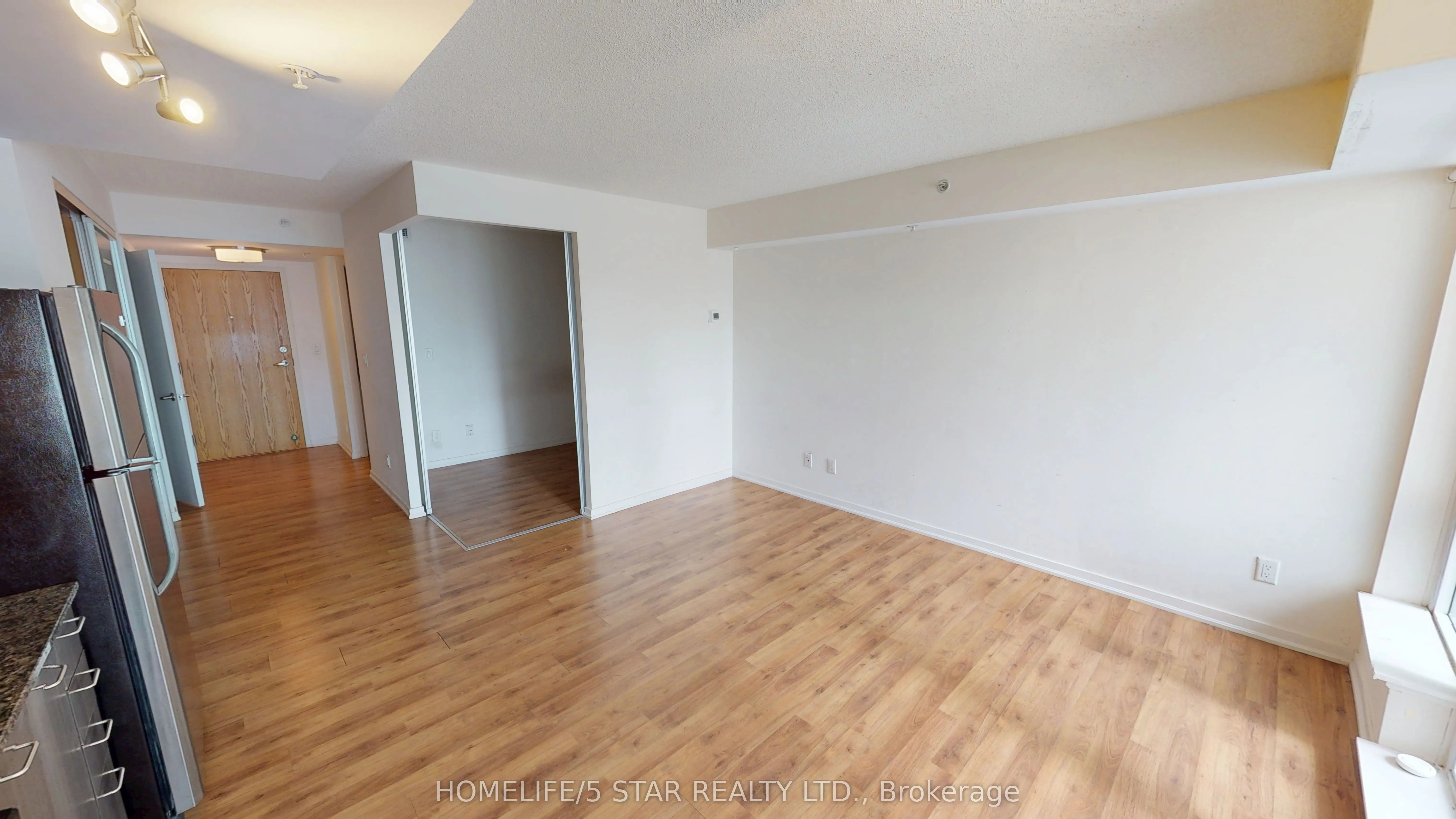 20 JOE SHUSTER Way, #321