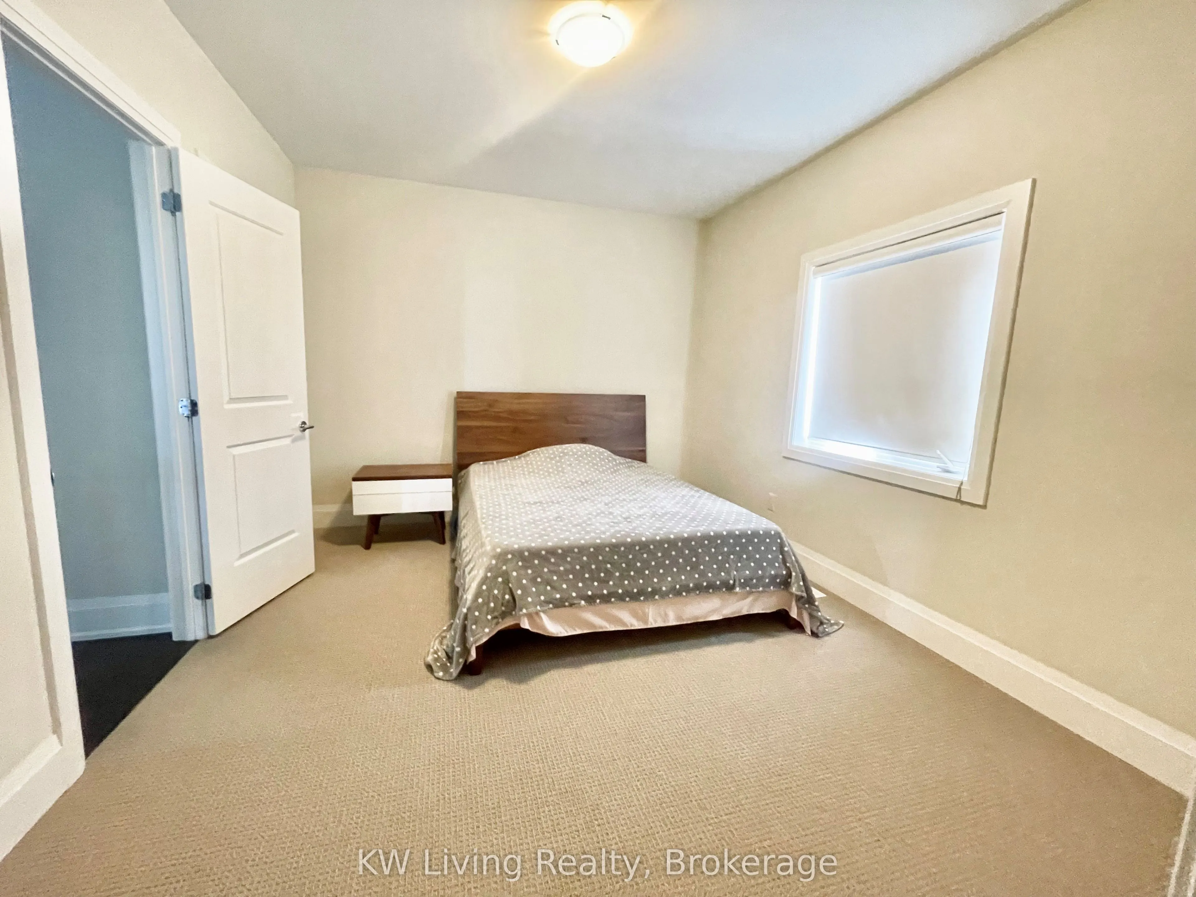 5192 Symphony Court, #ON