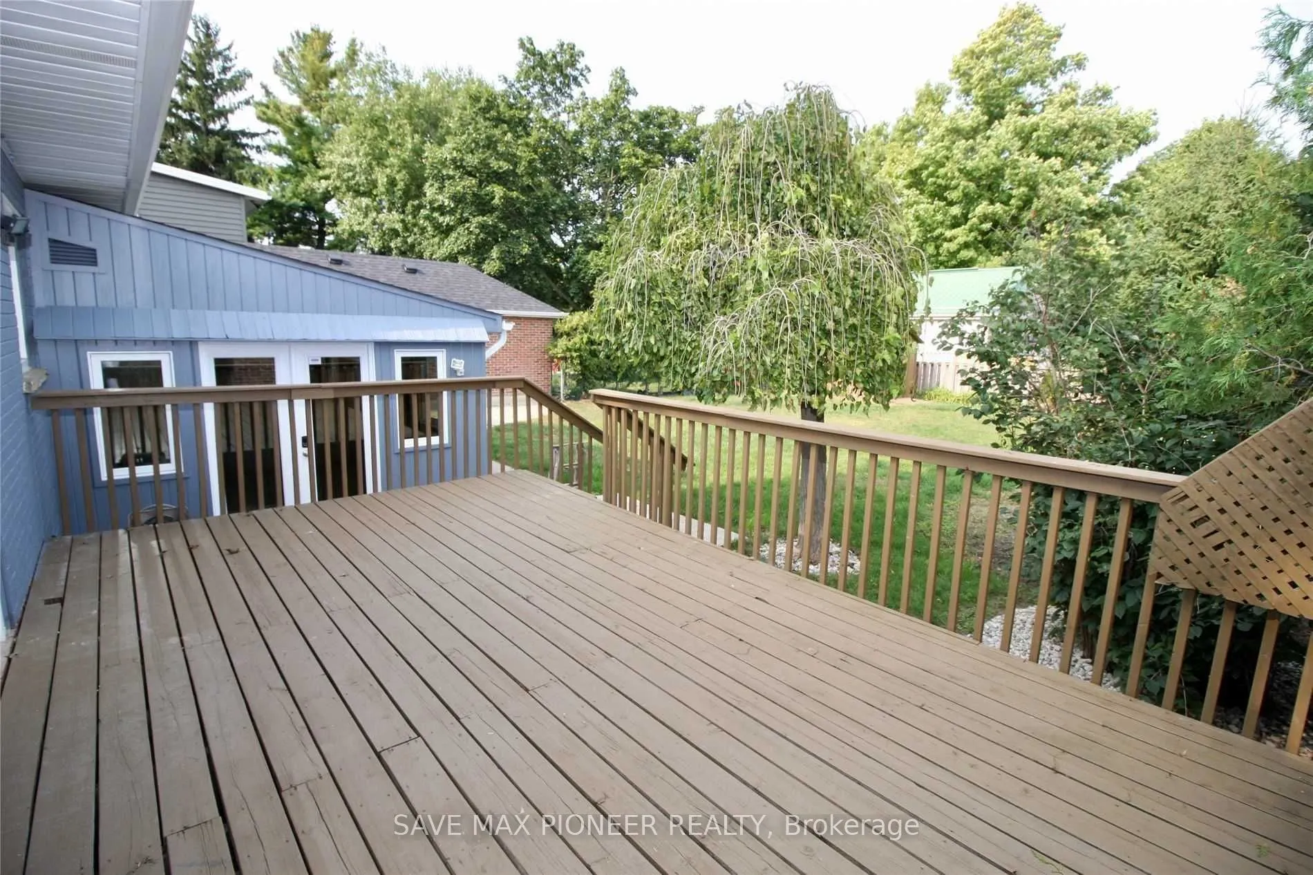 5 Parkview Boulevard
