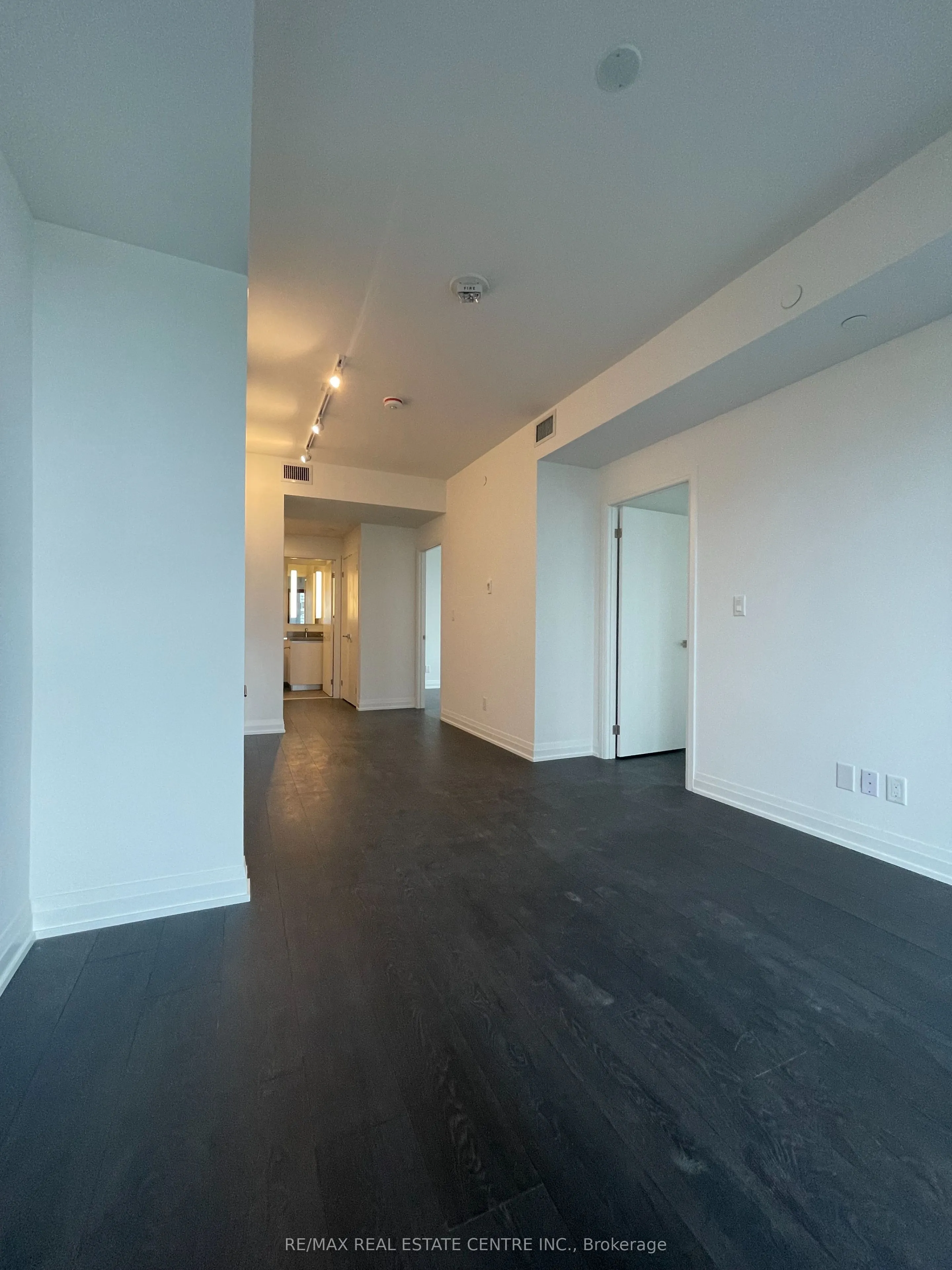 4015 The Exchange, #2010