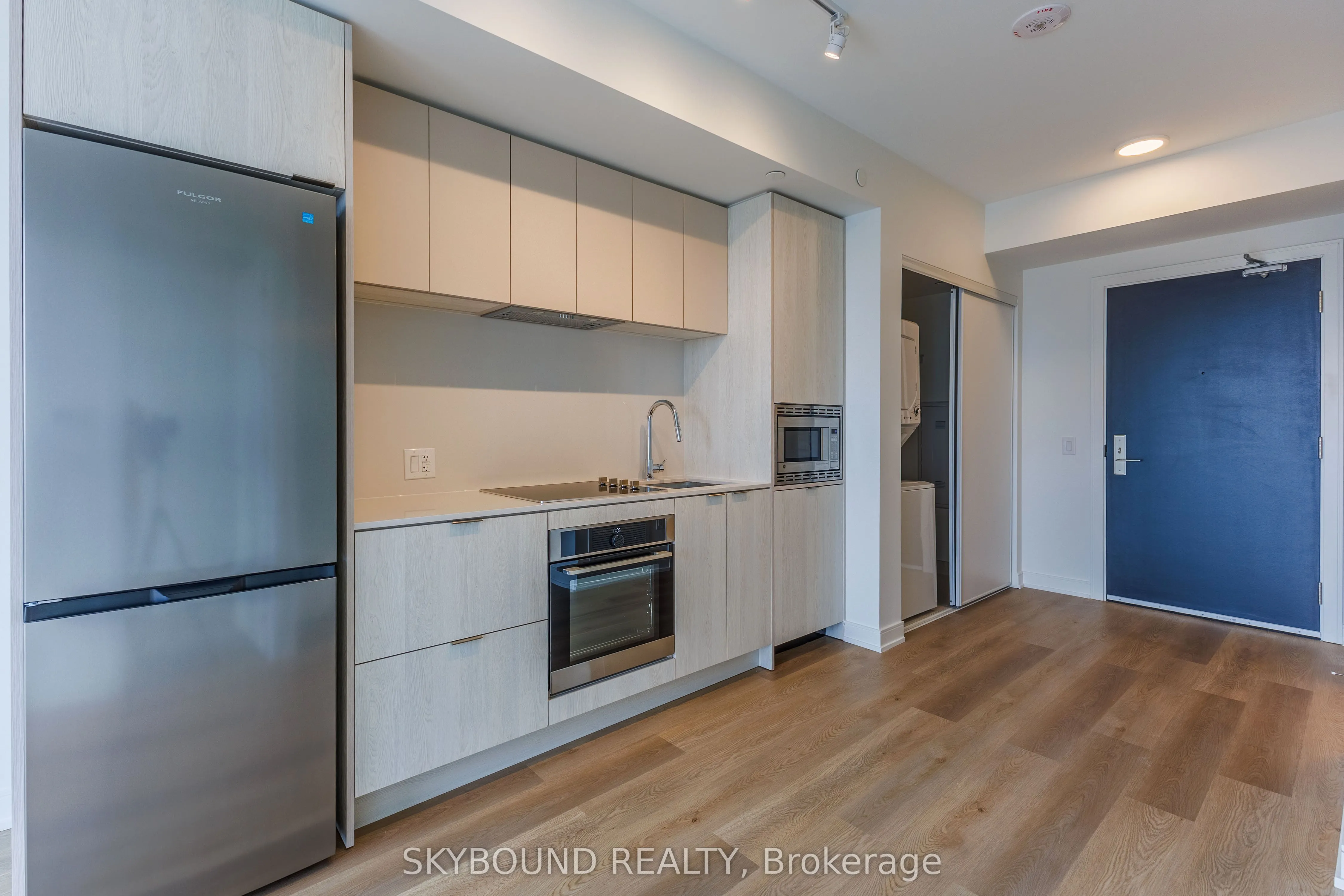 3009 Novar Road, #1210