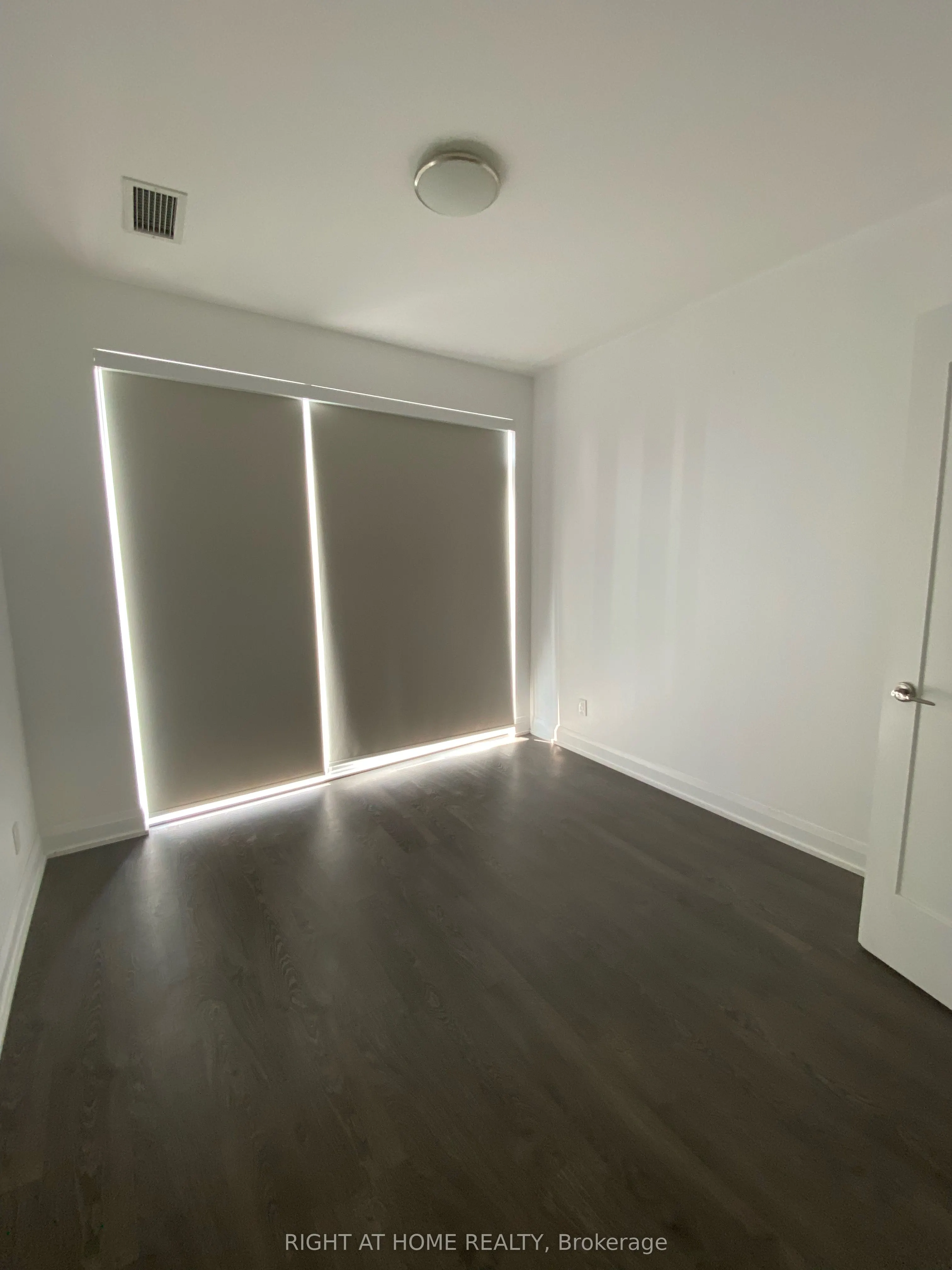 56 ANNIE CRAIG Drive, #2906