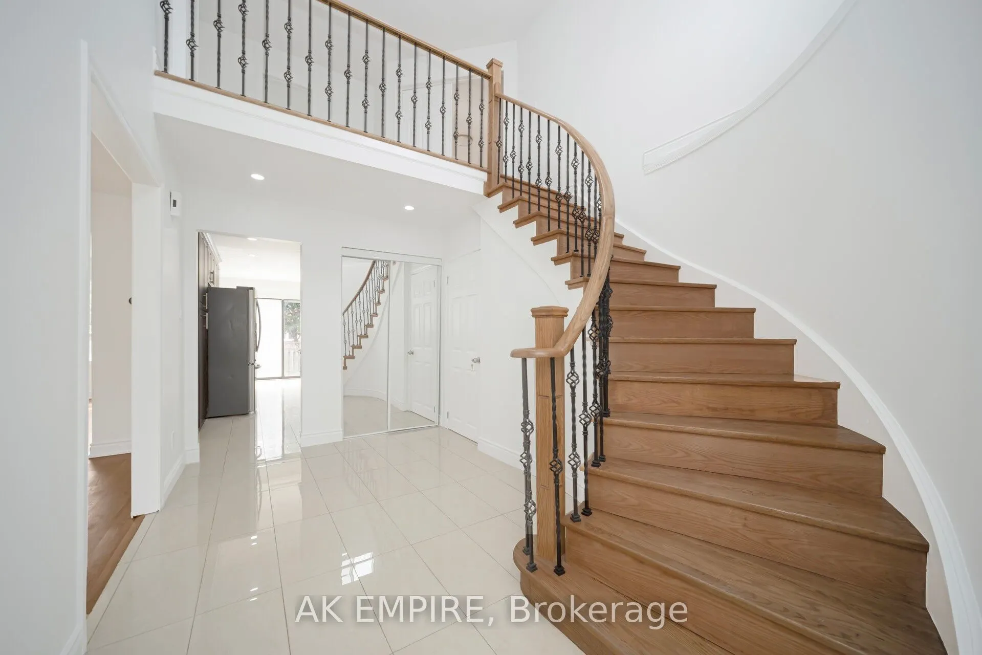 92 Whitehaven Drive
