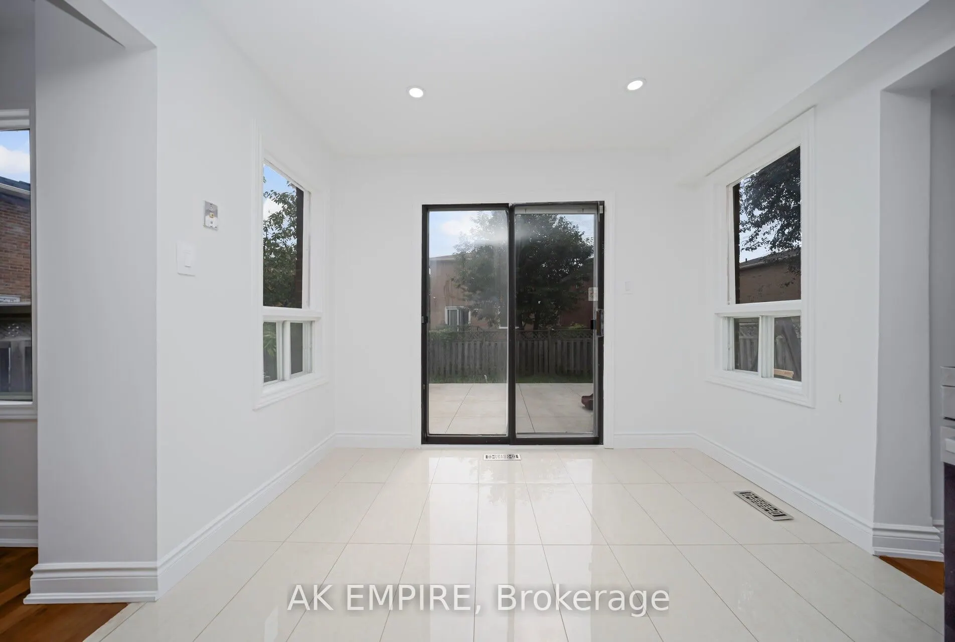 92 Whitehaven Drive