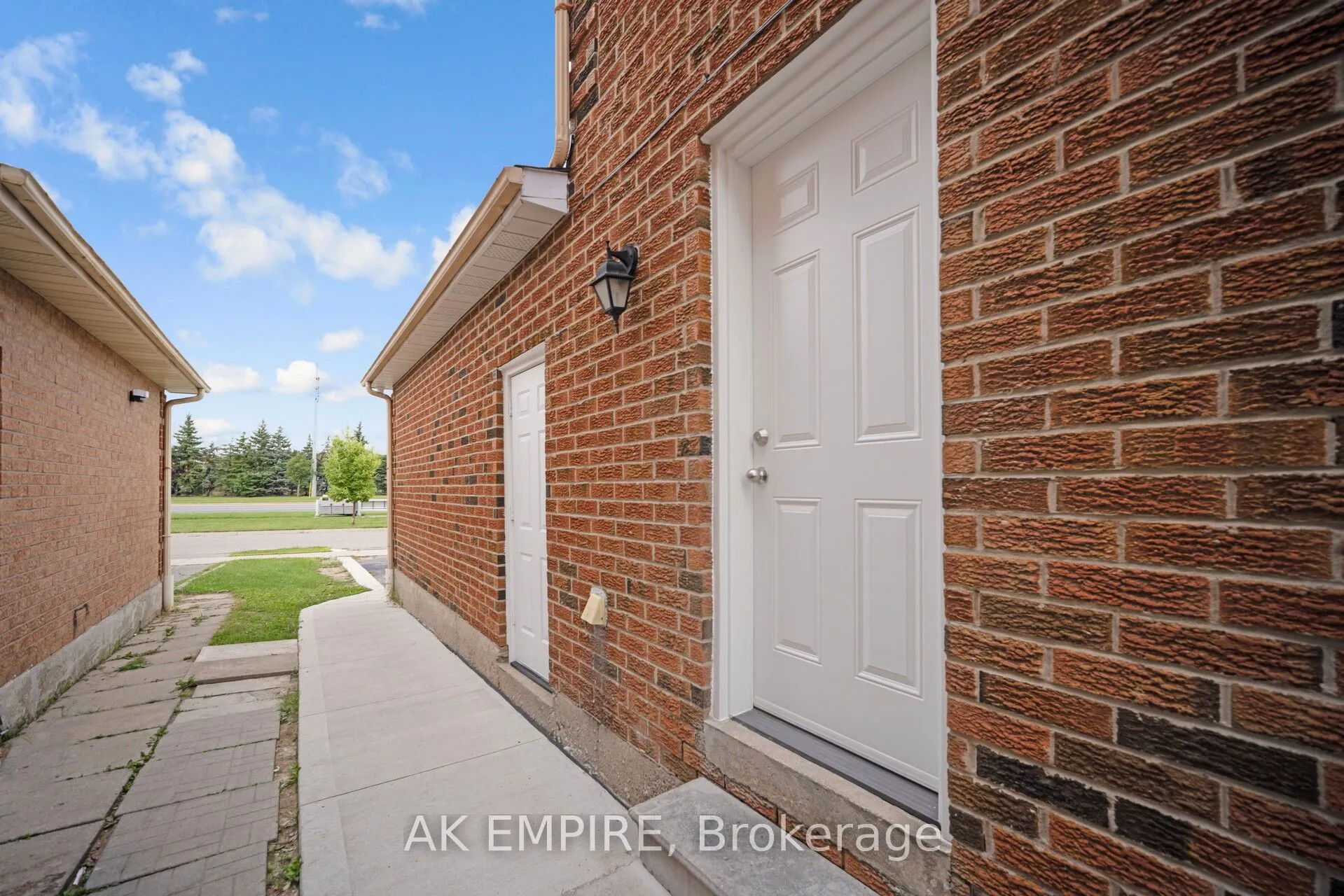 92 Whitehaven Drive