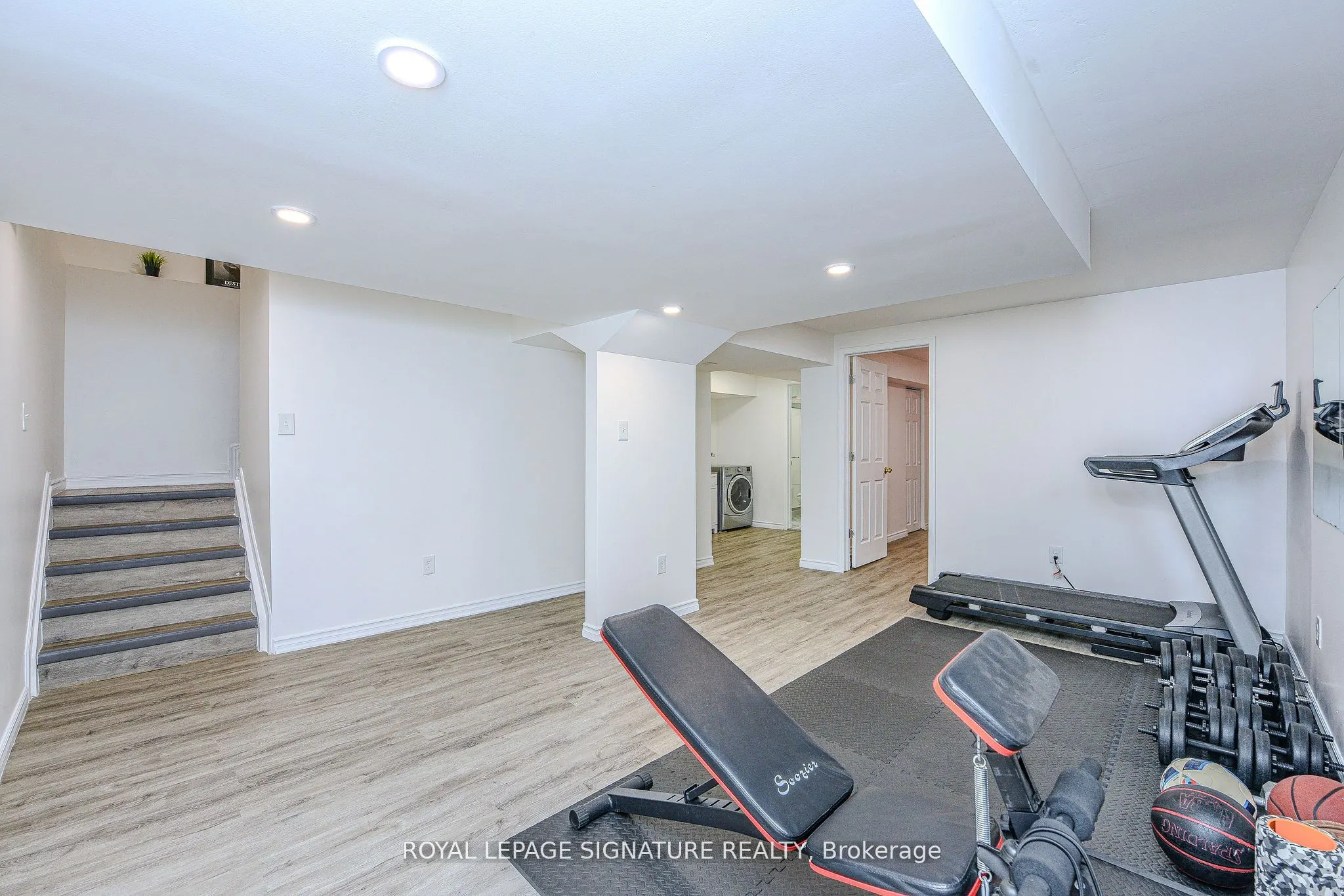 2547 Raglan Court