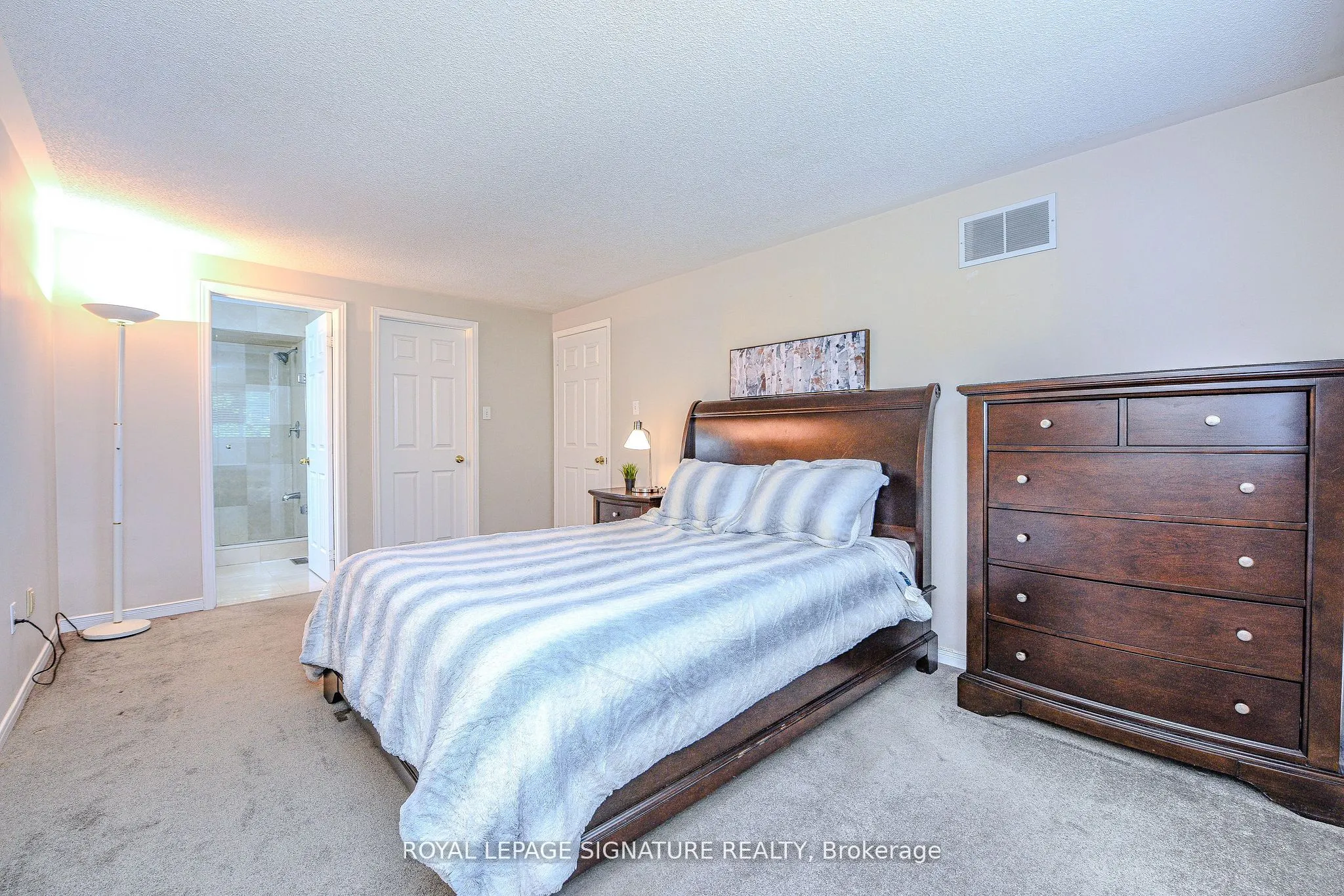 2547 Raglan Court