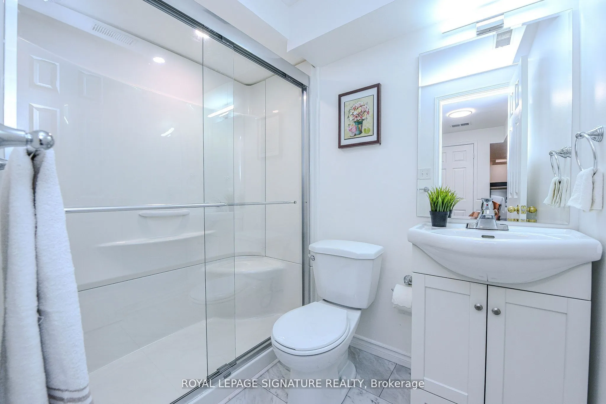 2547 Raglan Court
