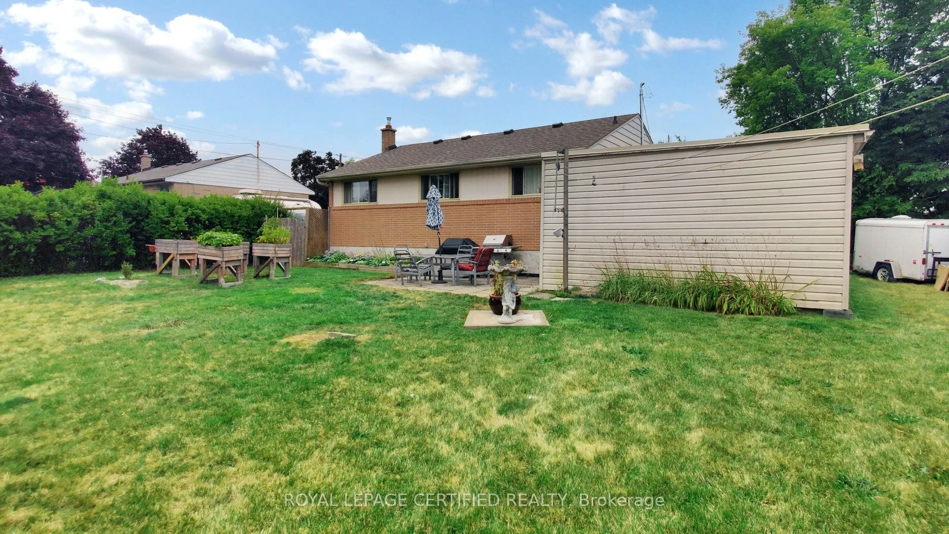 289 Henderson Street